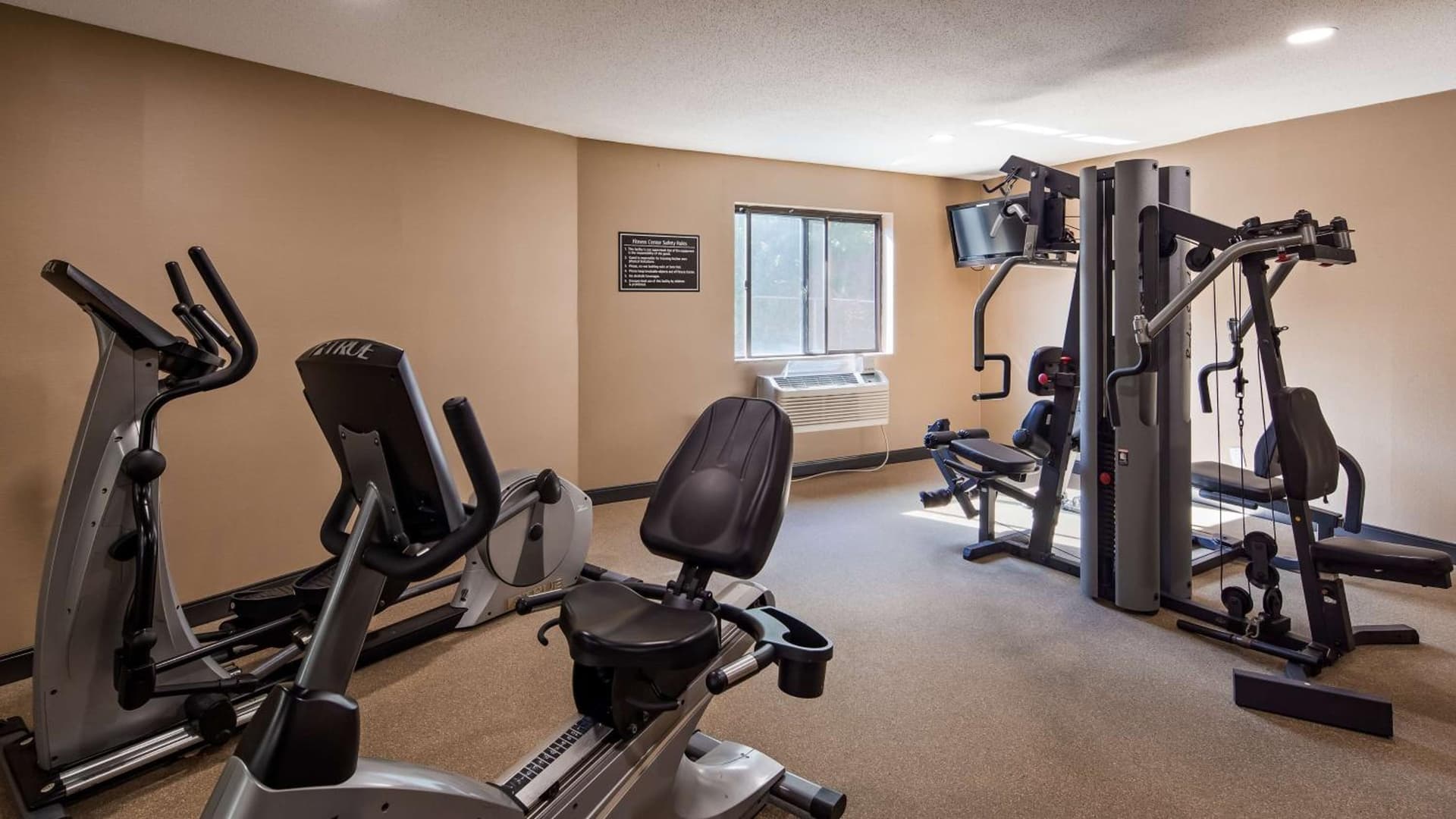 Best Western Providence Warwick Airport Inn gallery photo in Warwick, RI — image 39