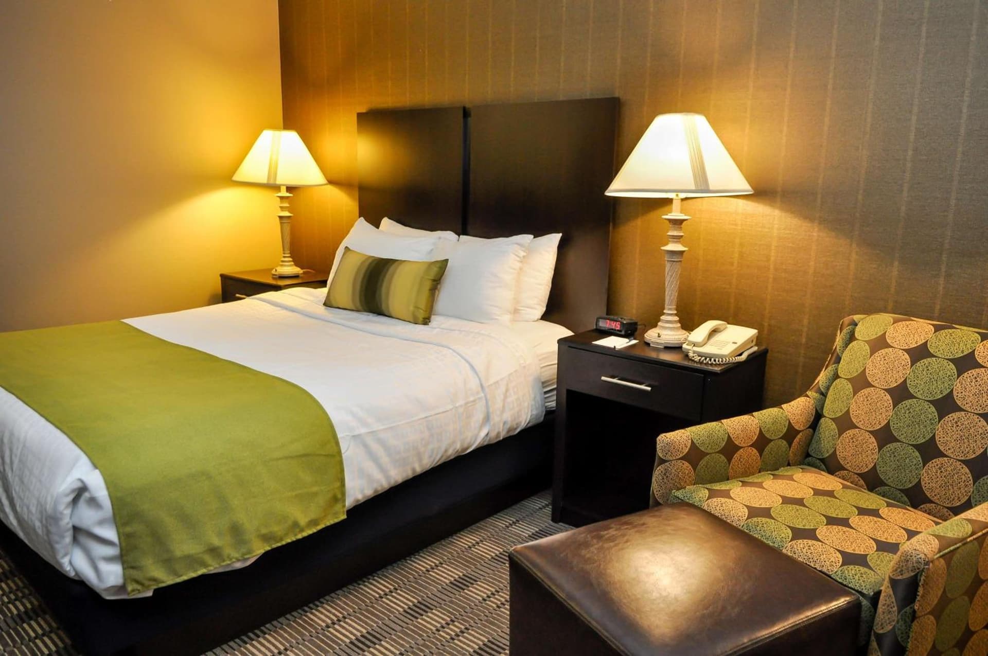 Best Western Providence Warwick Airport Inn property views in Warwick, RI — gallery photo 3