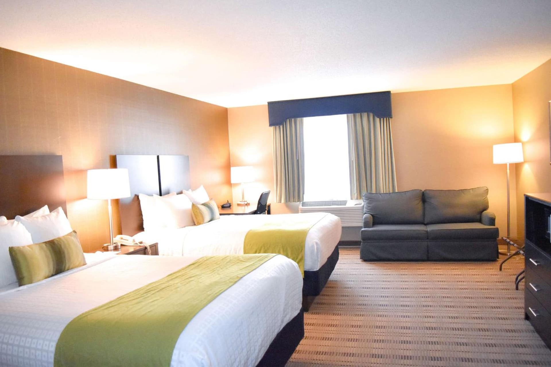 Best Western Providence Warwick Airport Inn gallery photo in Warwick, RI — image 32