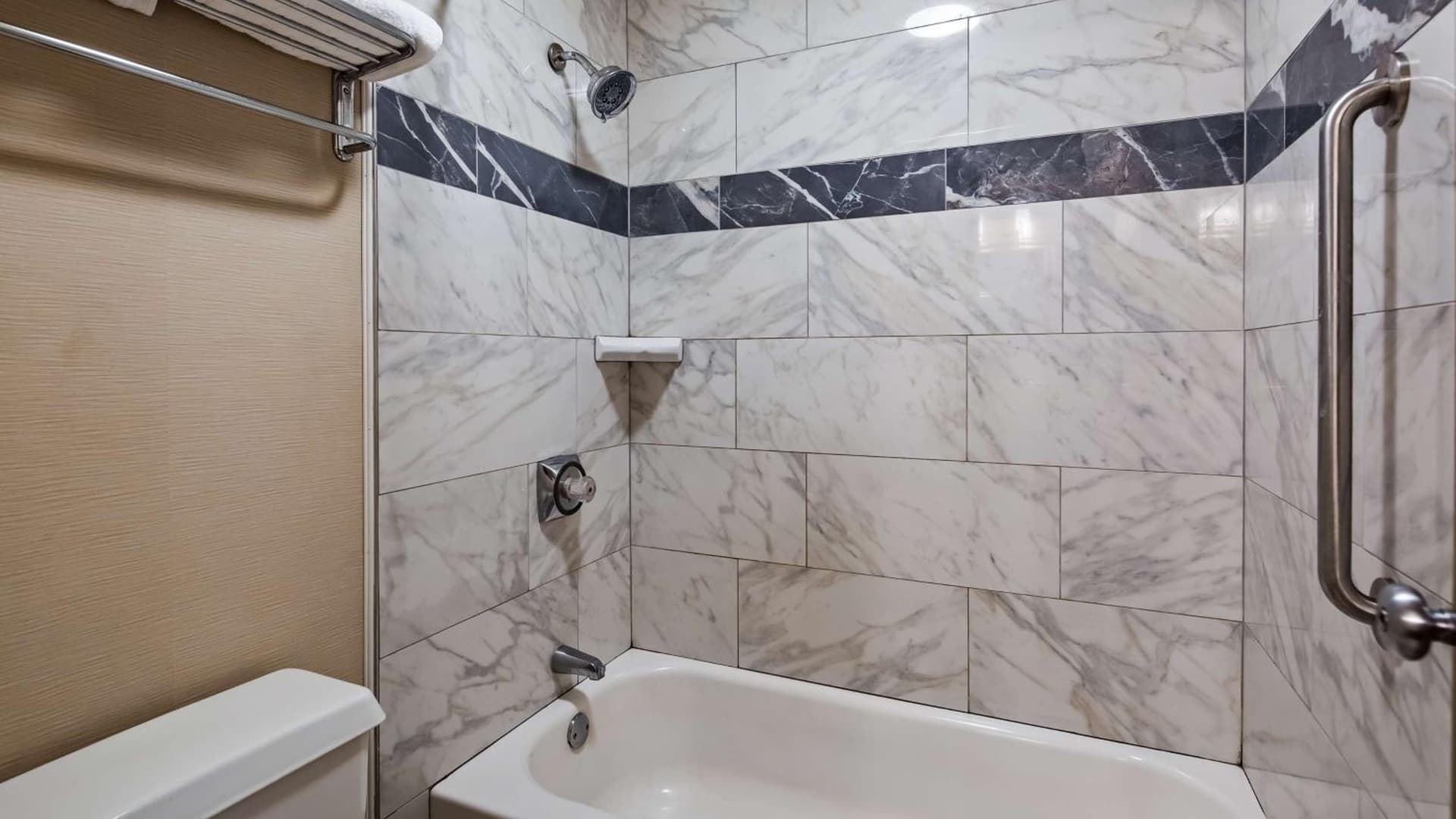 Best Western Providence Warwick Airport Inn gallery photo in Warwick, RI — image 26