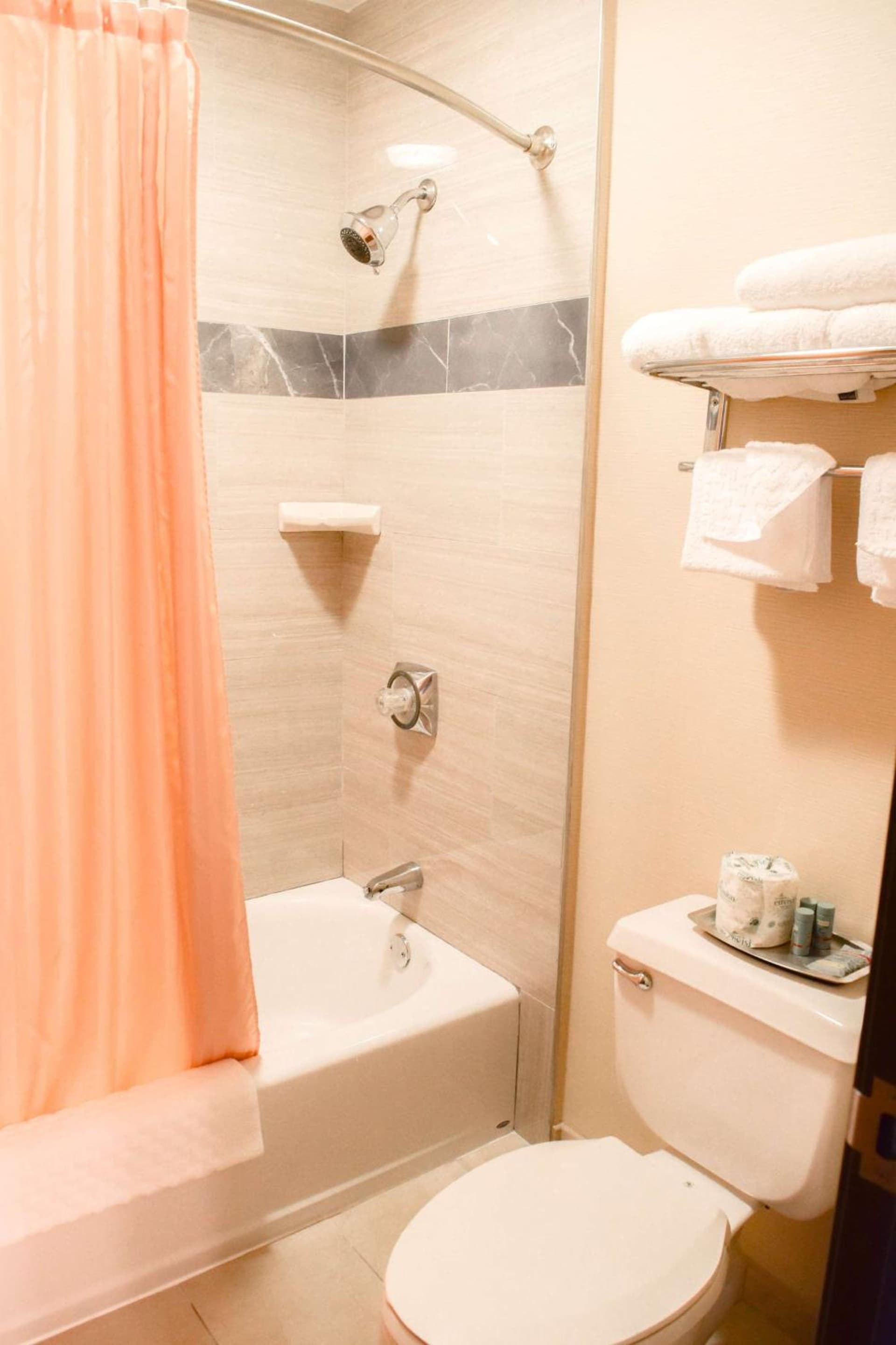 Best Western Providence Warwick Airport Inn gallery photo in Warwick, RI — image 38