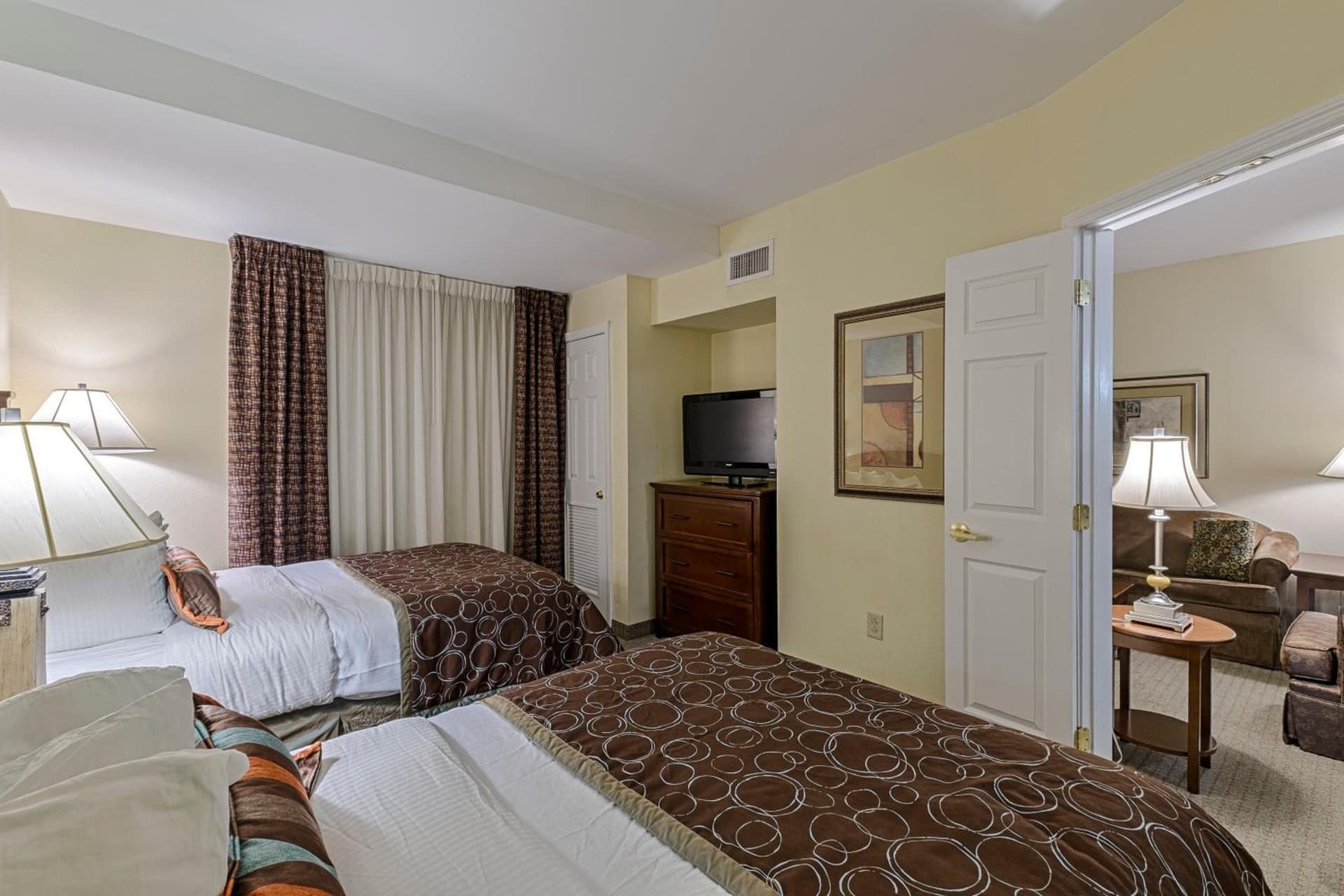 Staybridge Suites Harrisburg-Hershey by IHG gallery photo in Harrisburg, PA — image 41