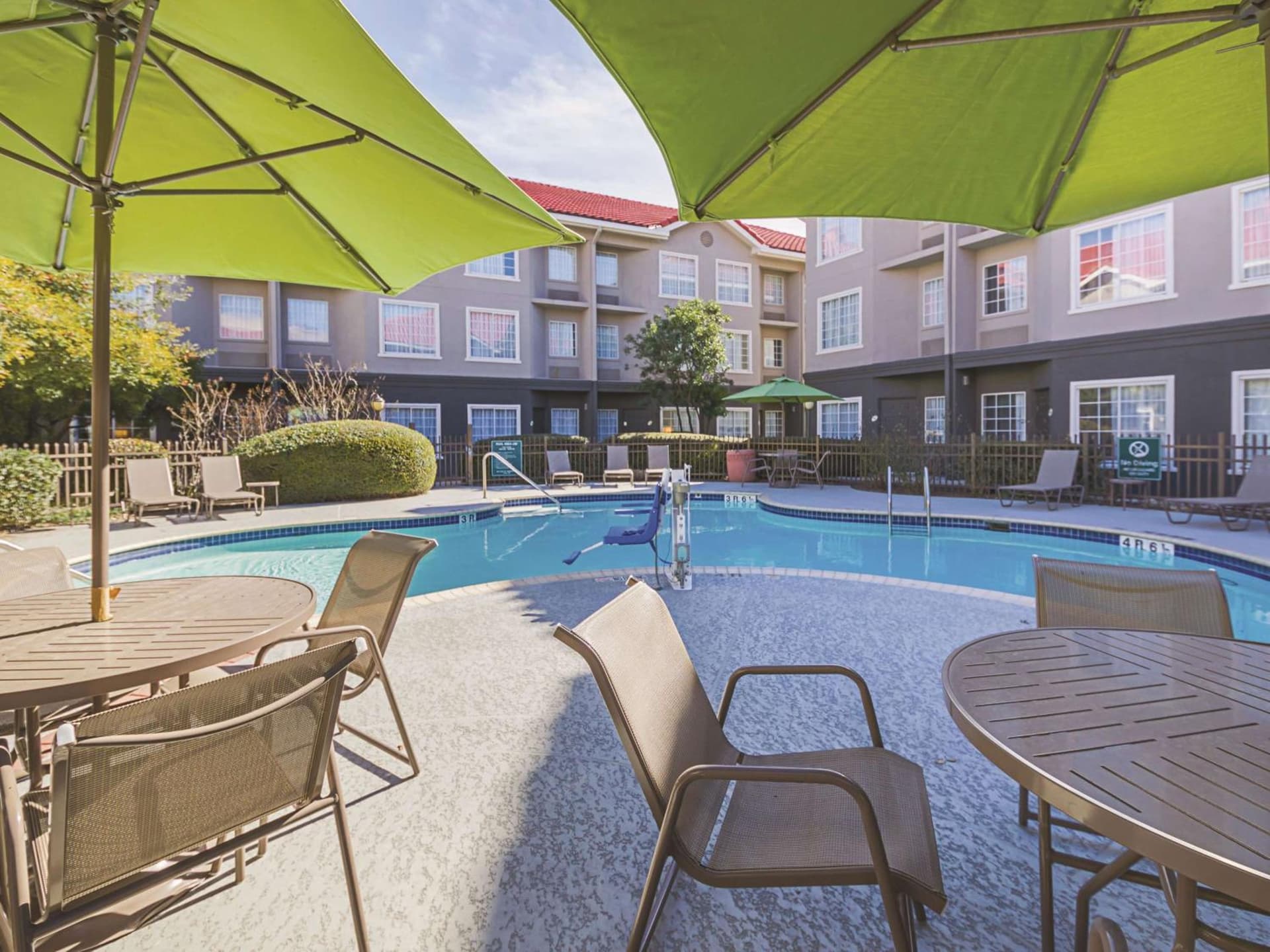 La Quinta Inn & Suites by Wyndham Austin Near The Domain gallery photo in Austin, TX — image 27