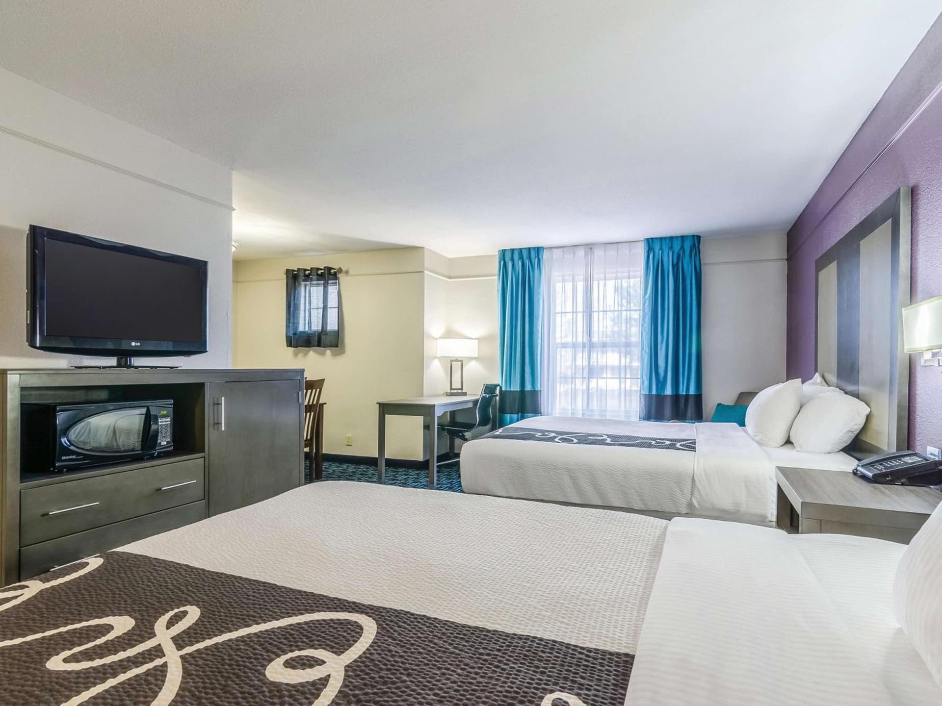 La Quinta by Wyndham Kansas City Airport gallery photo in Kansas City, KS — image 38