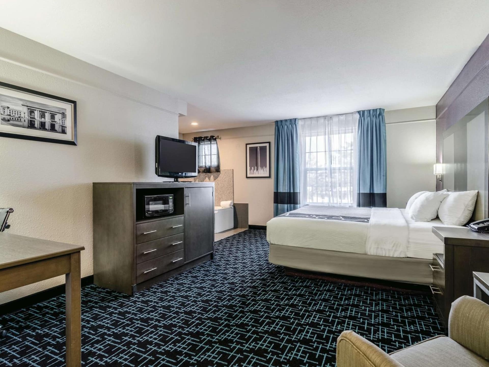La Quinta by Wyndham Kansas City Airport gallery photo in Kansas City, KS — image 32