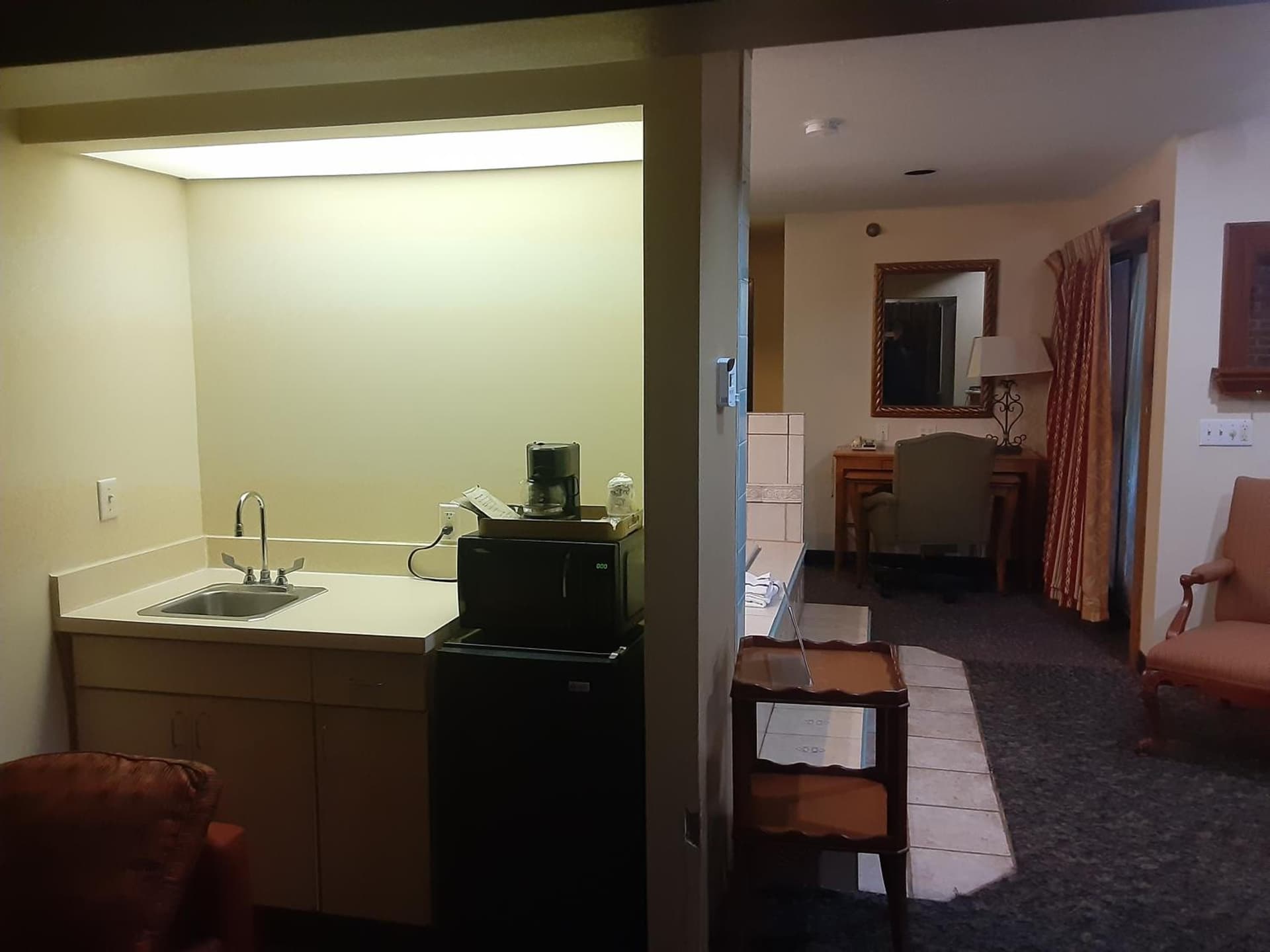 American Inn and Suites Ionia property views in Ionia, MI — gallery photo 3