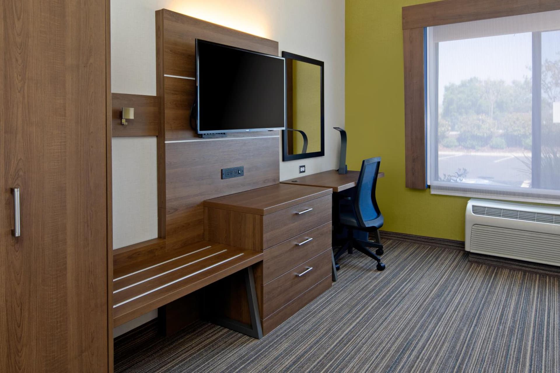 Holiday Inn Express Hotel & Suites Atascadero by IHG gallery photo in Atascadero, CA — image 66