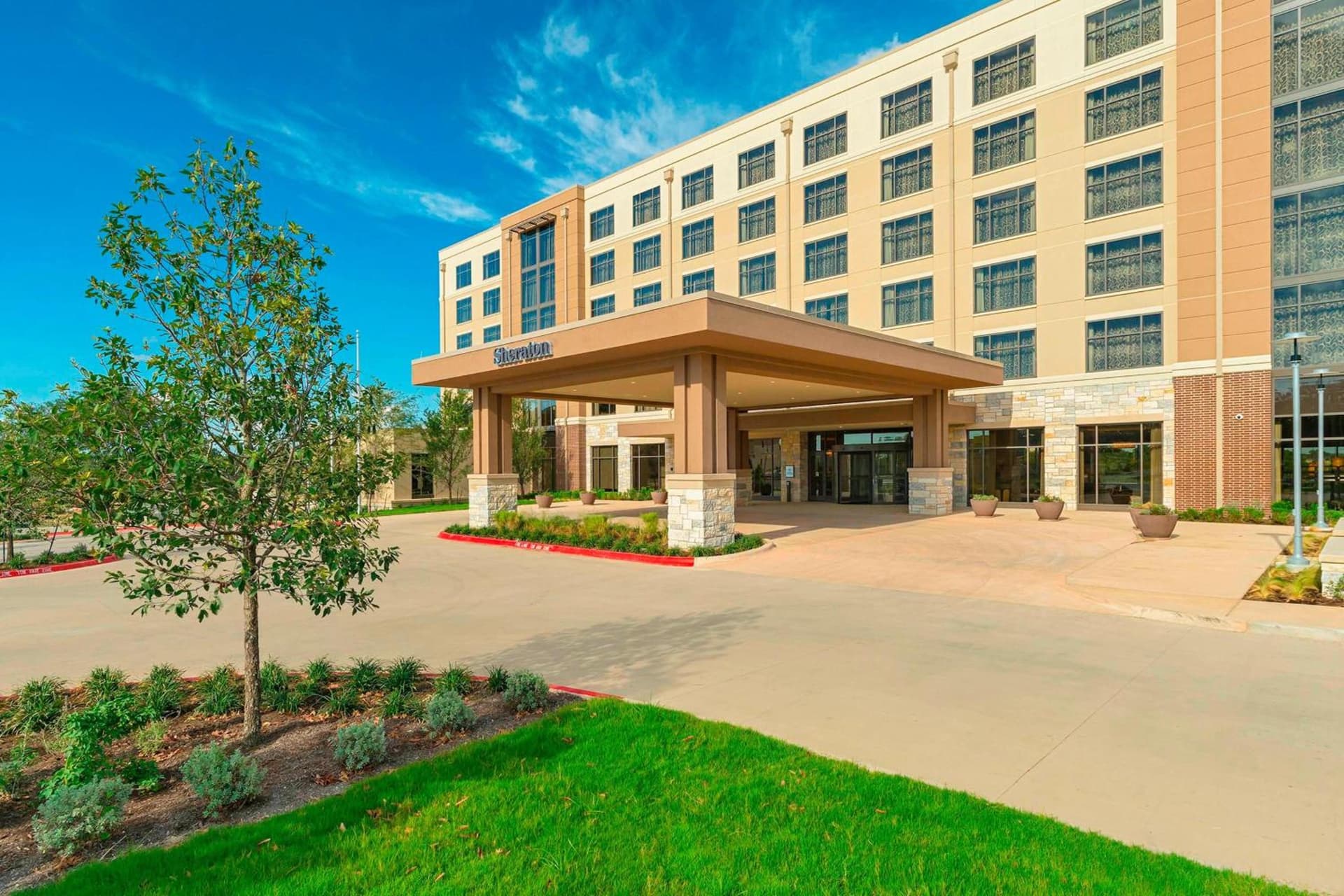 Sheraton Austin Georgetown Hotel & Conference Center interior in Georgetown, TX — gallery photo 2