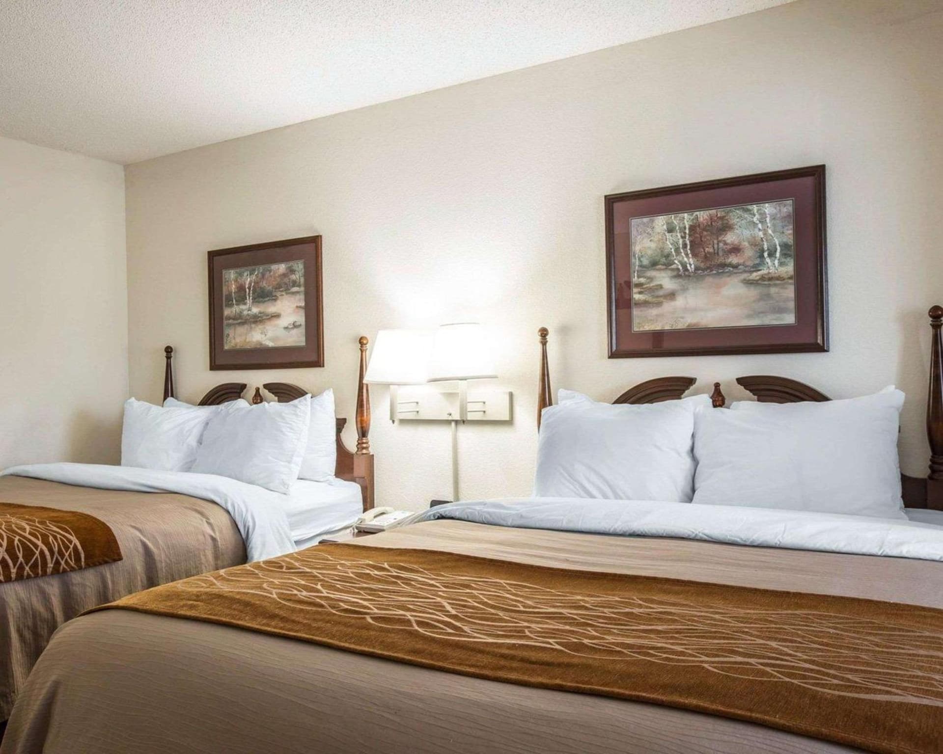 Comfort Inn & Suites Spartanburg North property views in Spartanburg, SC — gallery photo 3