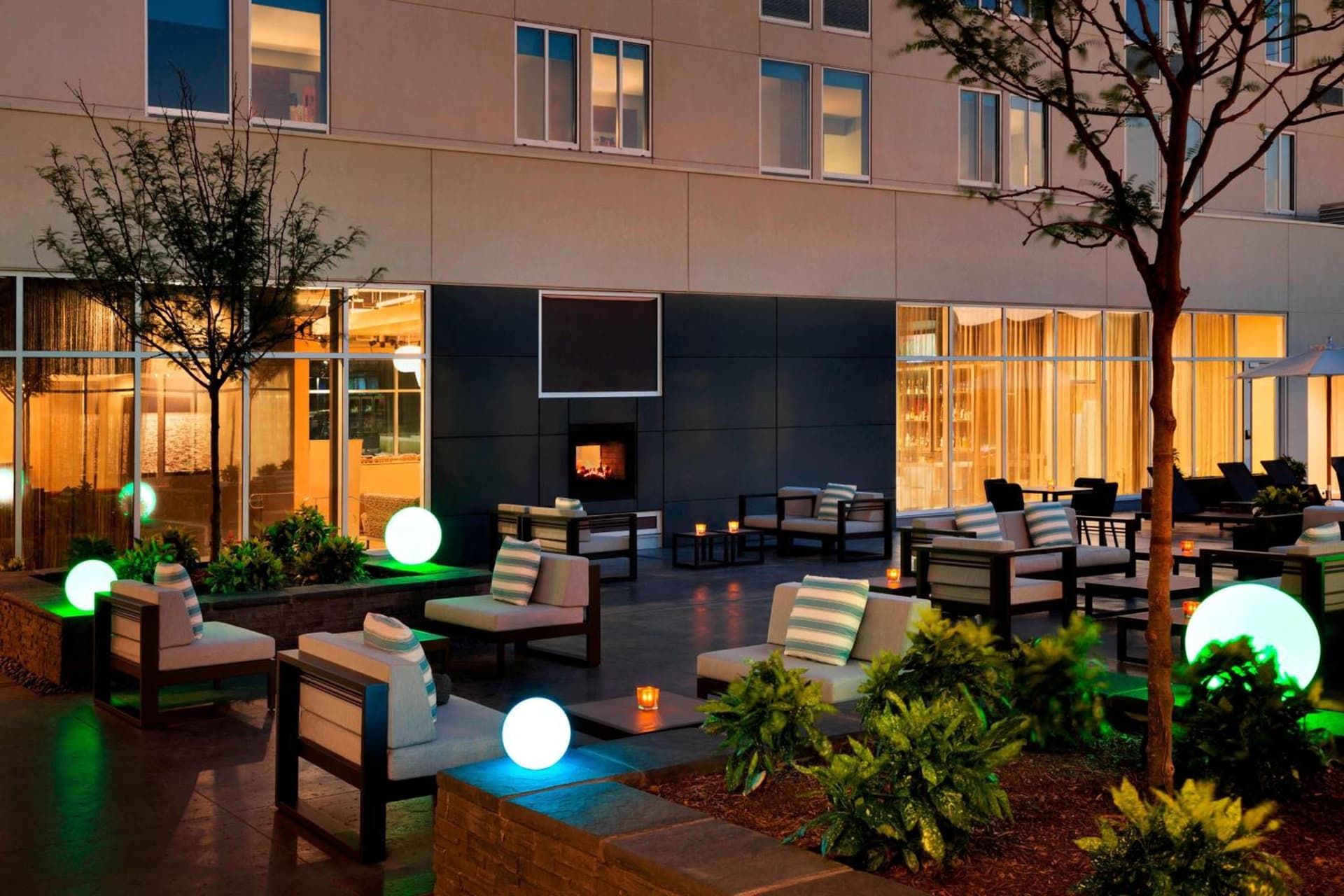 Aloft by Marriott Dallas Love Field property views in Dallas, TX — gallery photo 3