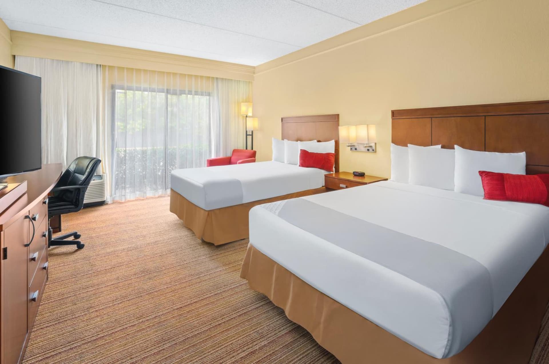Super 8 by Wyndham Dallas Love Field Airport gallery photo in Dallas, TX — image 57