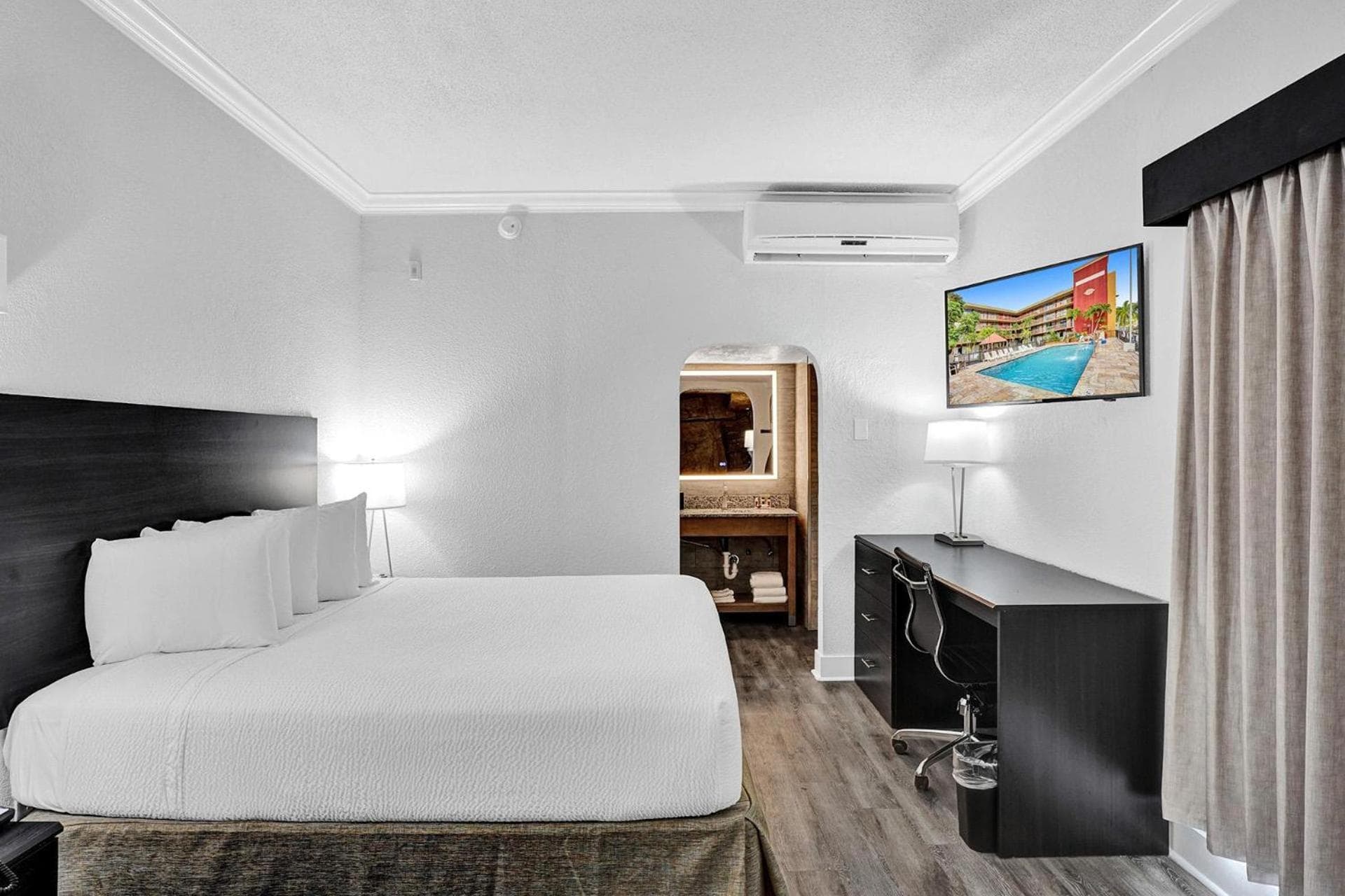 The Harrison Hotel Downtown Hollywood FL, an Ascend Collection Hotel property views in Hollywood, FL — gallery photo 3