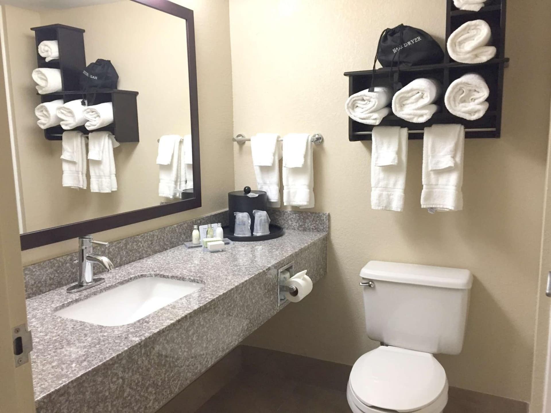Best Western Plus Birmingham Inn & Suites gallery photo in Birmingham, AL — image 9