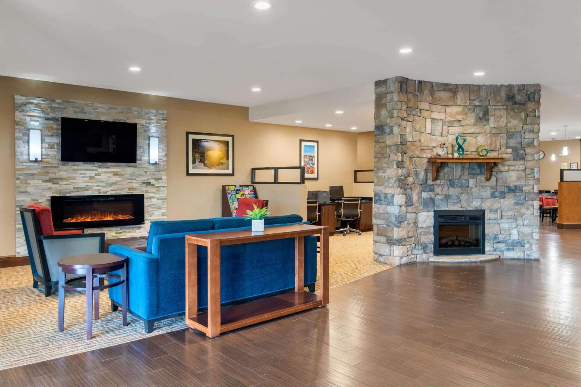 Comfort Suites Byron Warner Robins gallery photo in Byron, GA — image 9