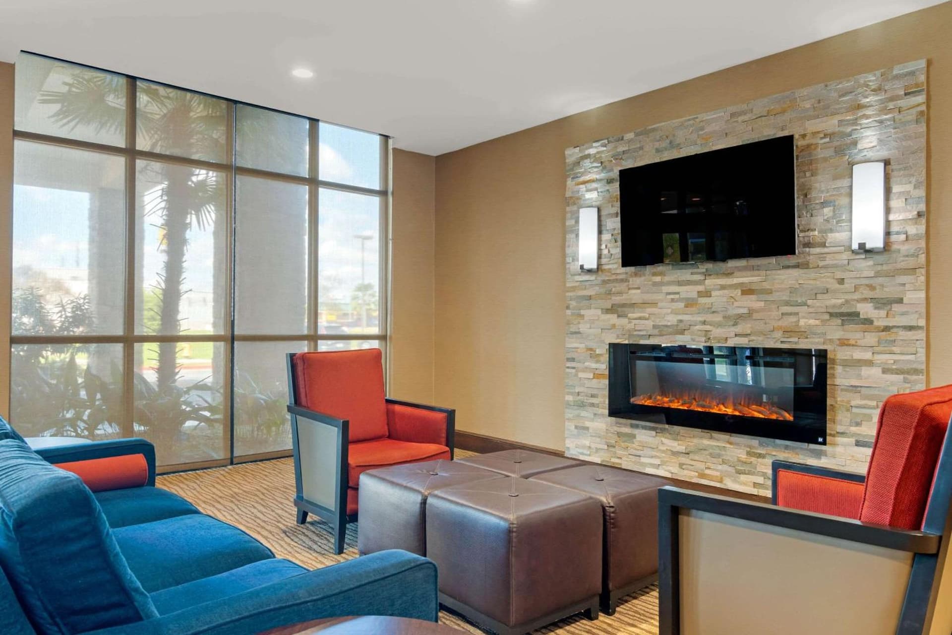 Comfort Suites Byron Warner Robins gallery photo in Byron, GA — image 31