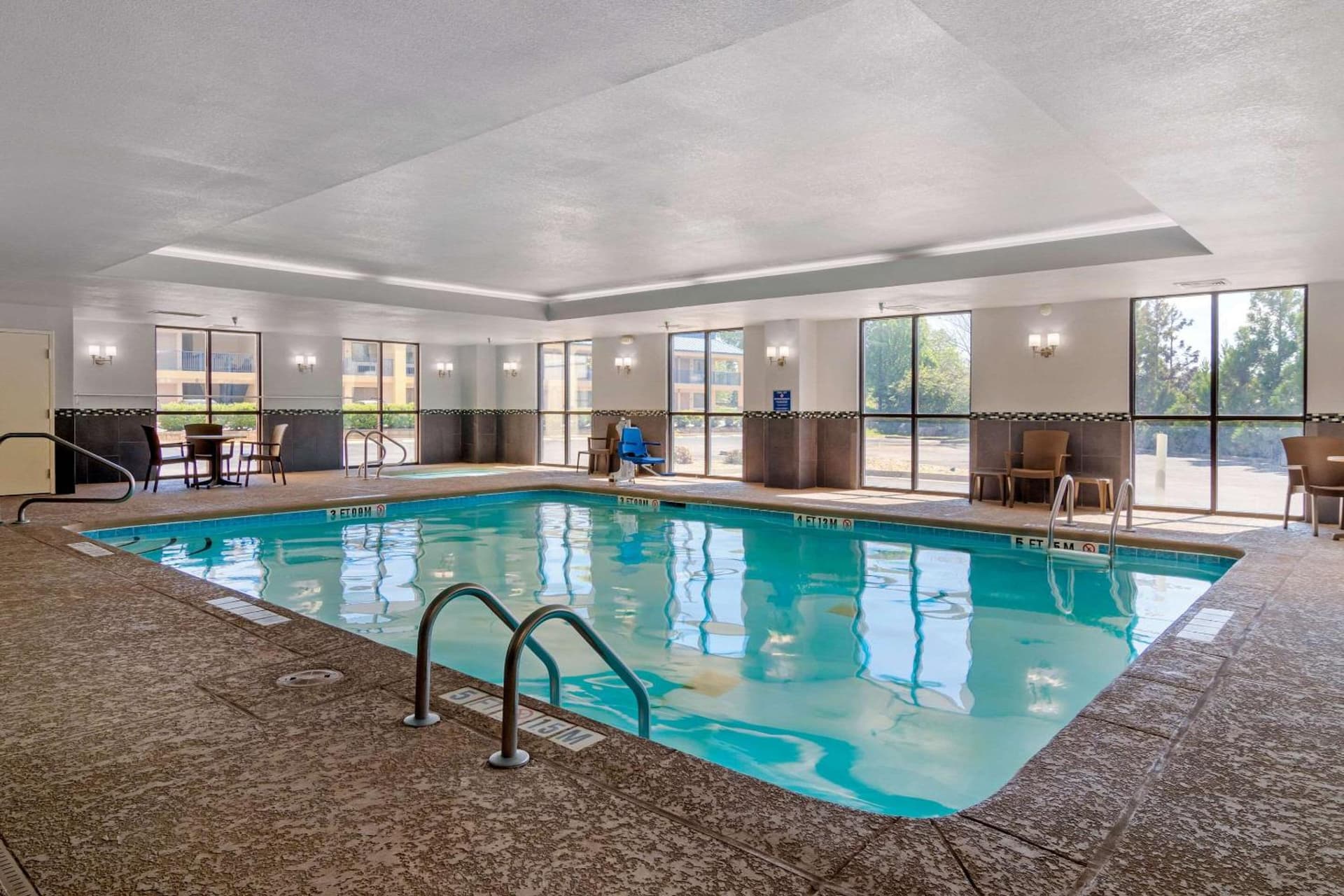 Comfort Suites Byron Warner Robins gallery photo in Byron, GA — image 13