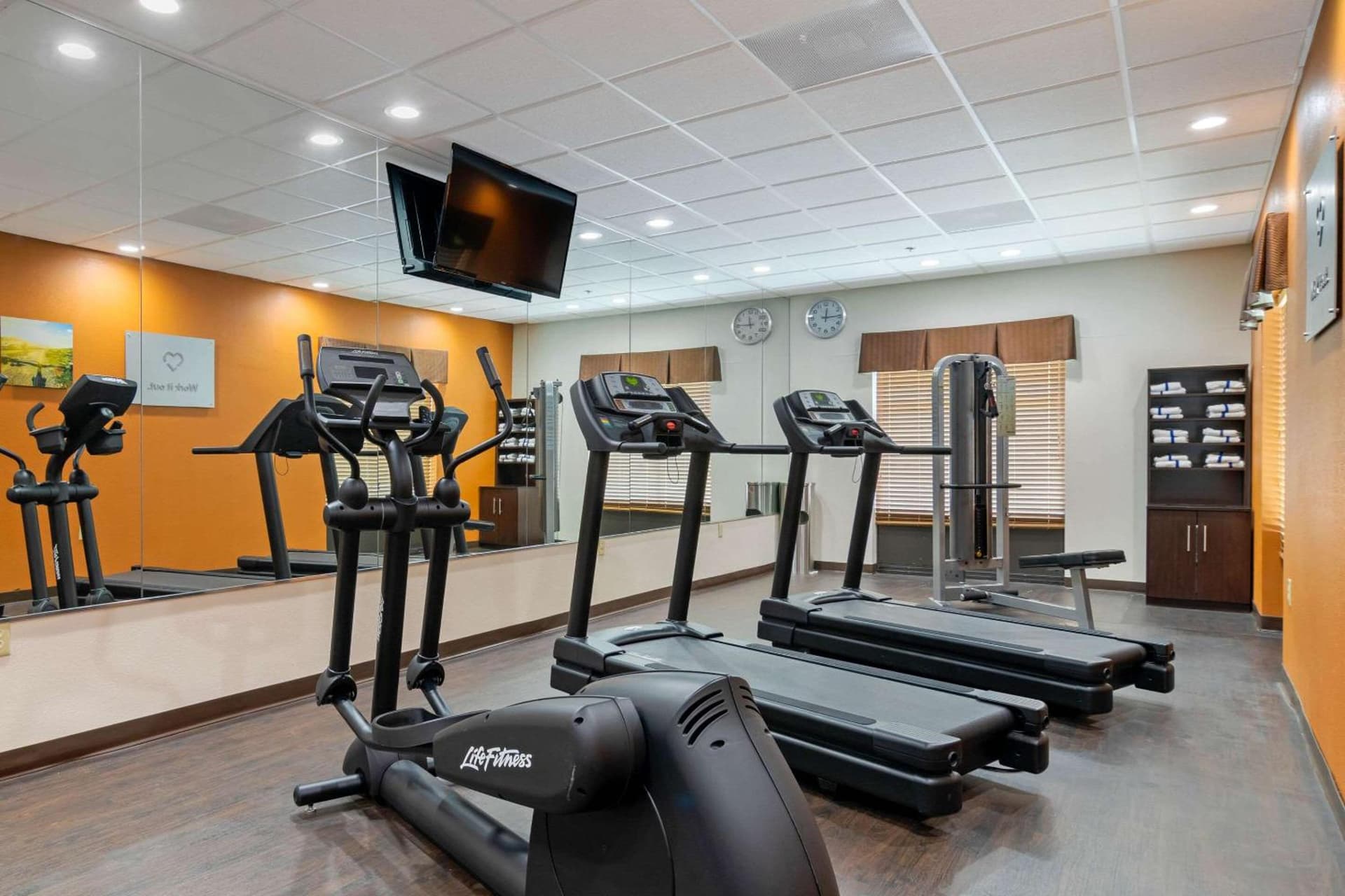 Comfort Suites Byron Warner Robins gallery photo in Byron, GA — image 12