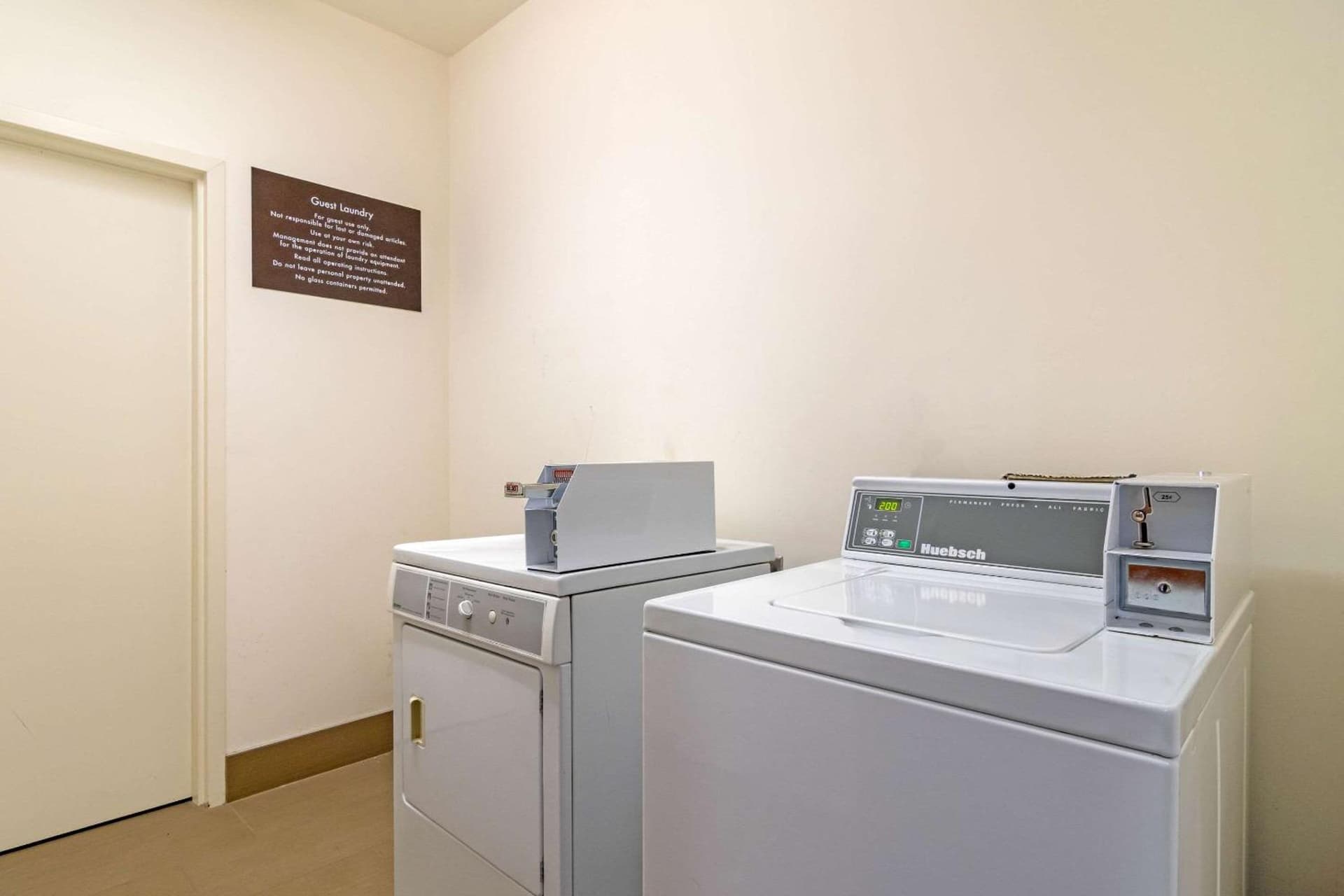Comfort Suites Byron Warner Robins gallery photo in Byron, GA — image 11