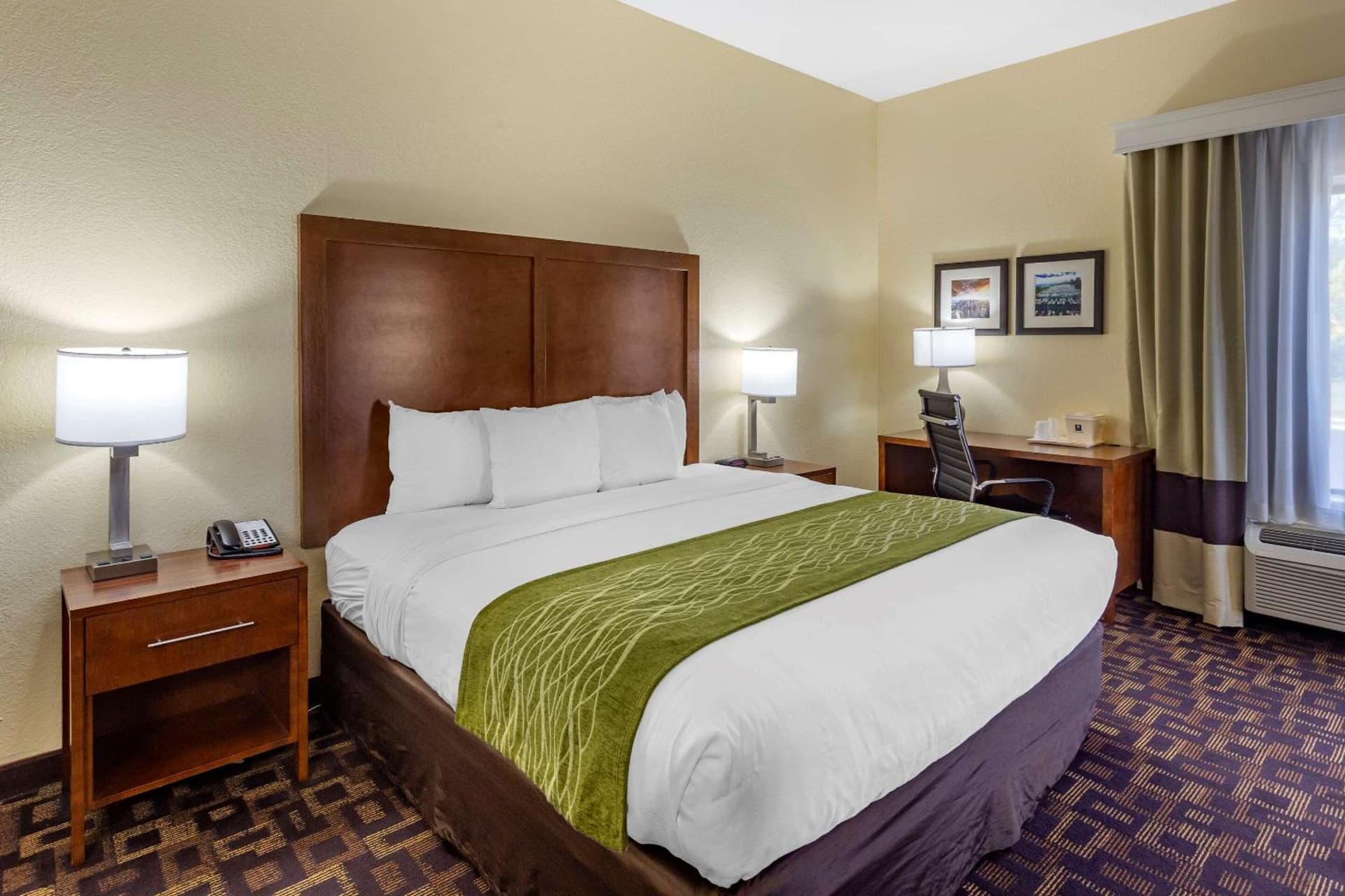 Comfort Inn & Suites North Aurora - Naperville gallery photo in North Aurora, IL — image 19