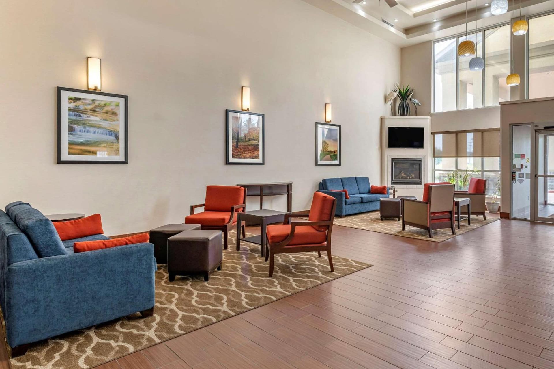 Comfort Suites Elkhart North gallery photo in Elkhart, IN — image 10