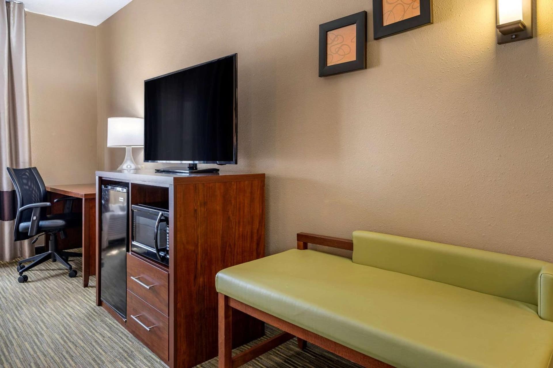 Comfort Suites Elkhart North gallery photo in Elkhart, IN — image 20