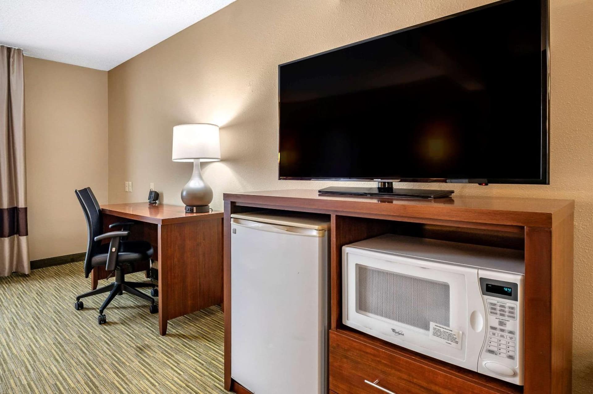 Comfort Suites Elkhart North gallery photo in Elkhart, IN — image 19