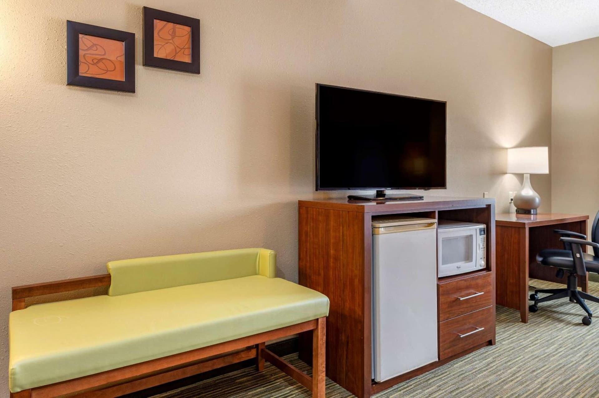 Comfort Suites Elkhart North gallery photo in Elkhart, IN — image 31