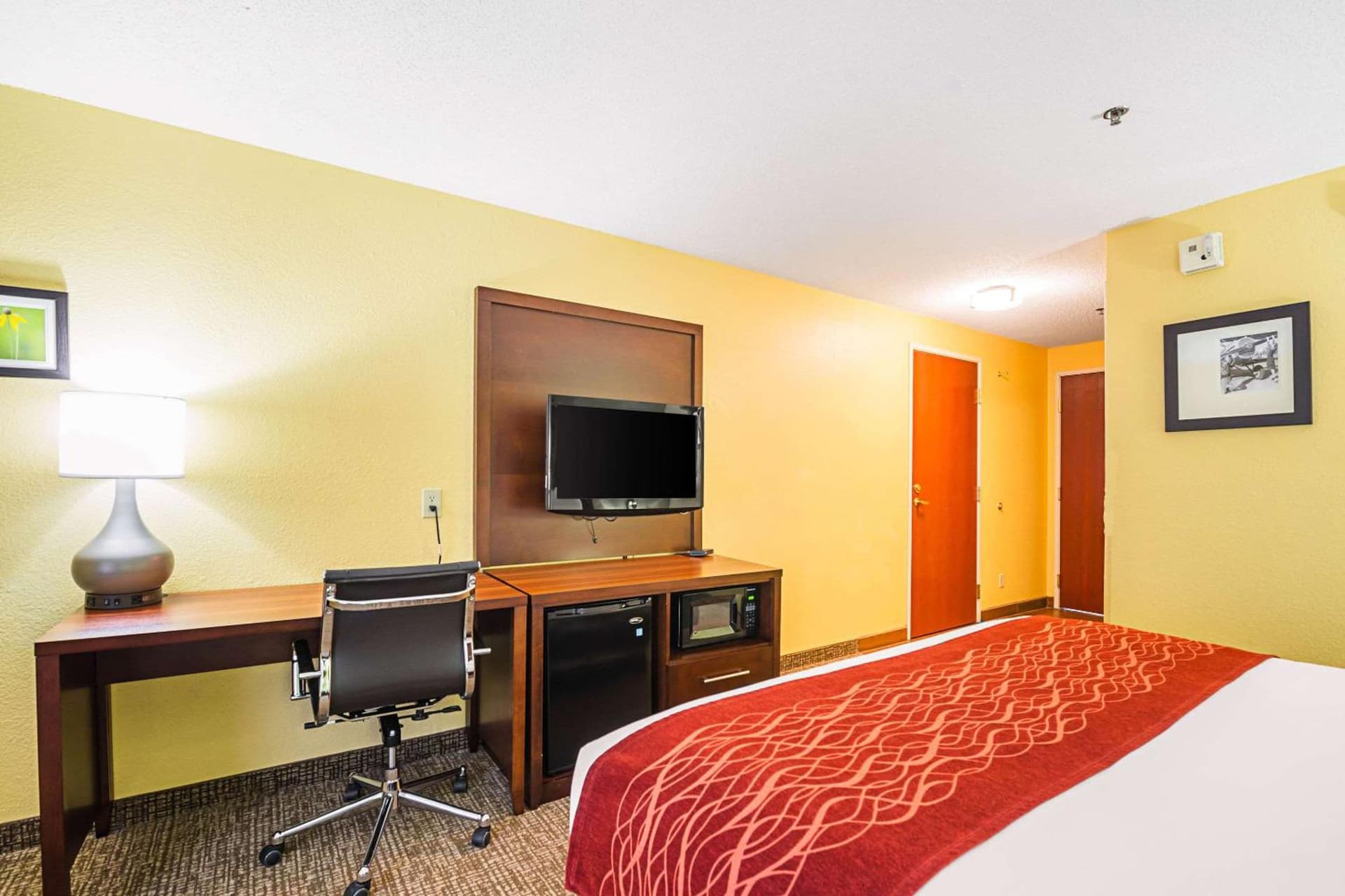Comfort Inn & Suites Dayton Northwest - Englewood gallery photo in Dayton, OH — image 13