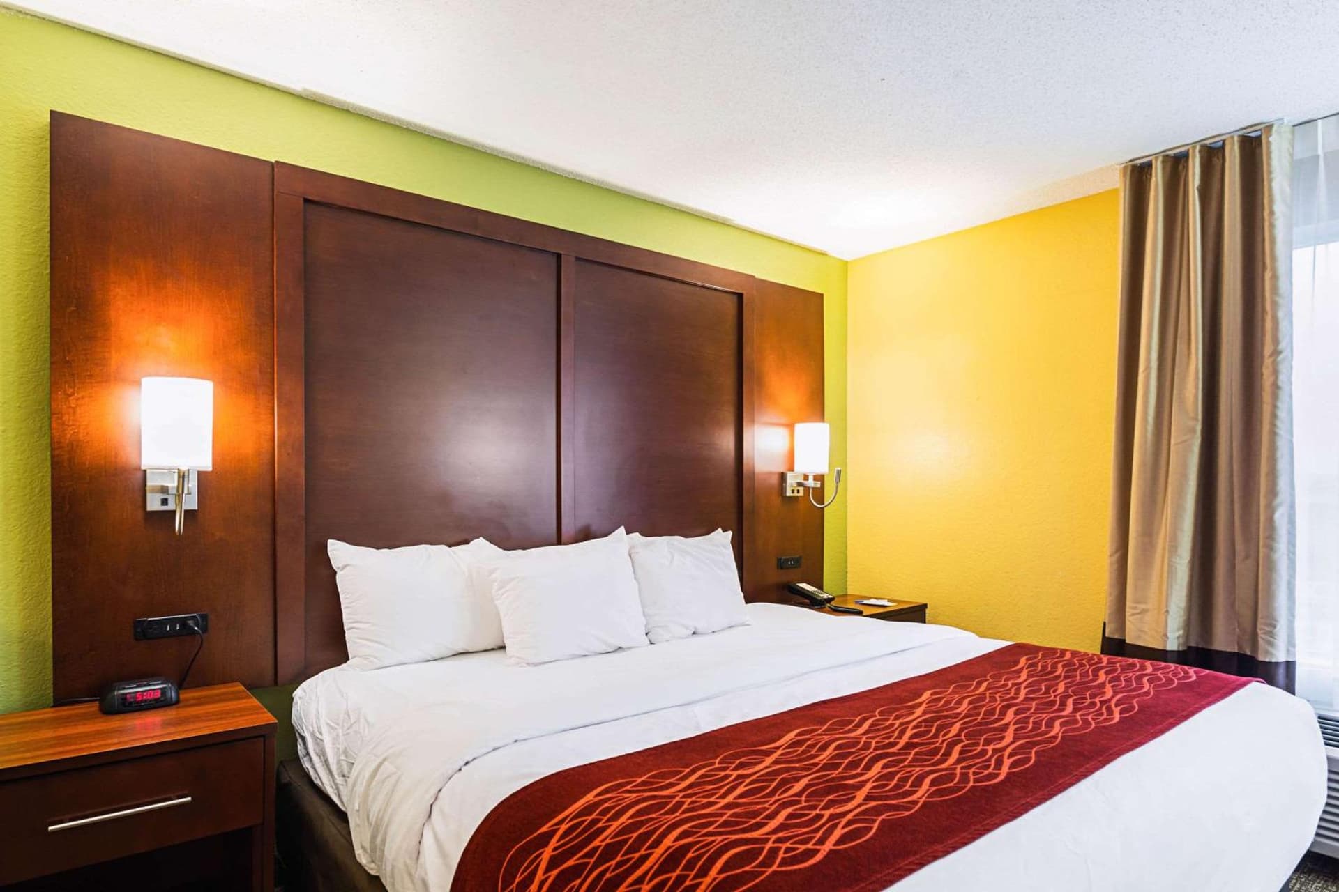 Comfort Inn & Suites Dayton Northwest - Englewood gallery photo in Dayton, OH — image 9