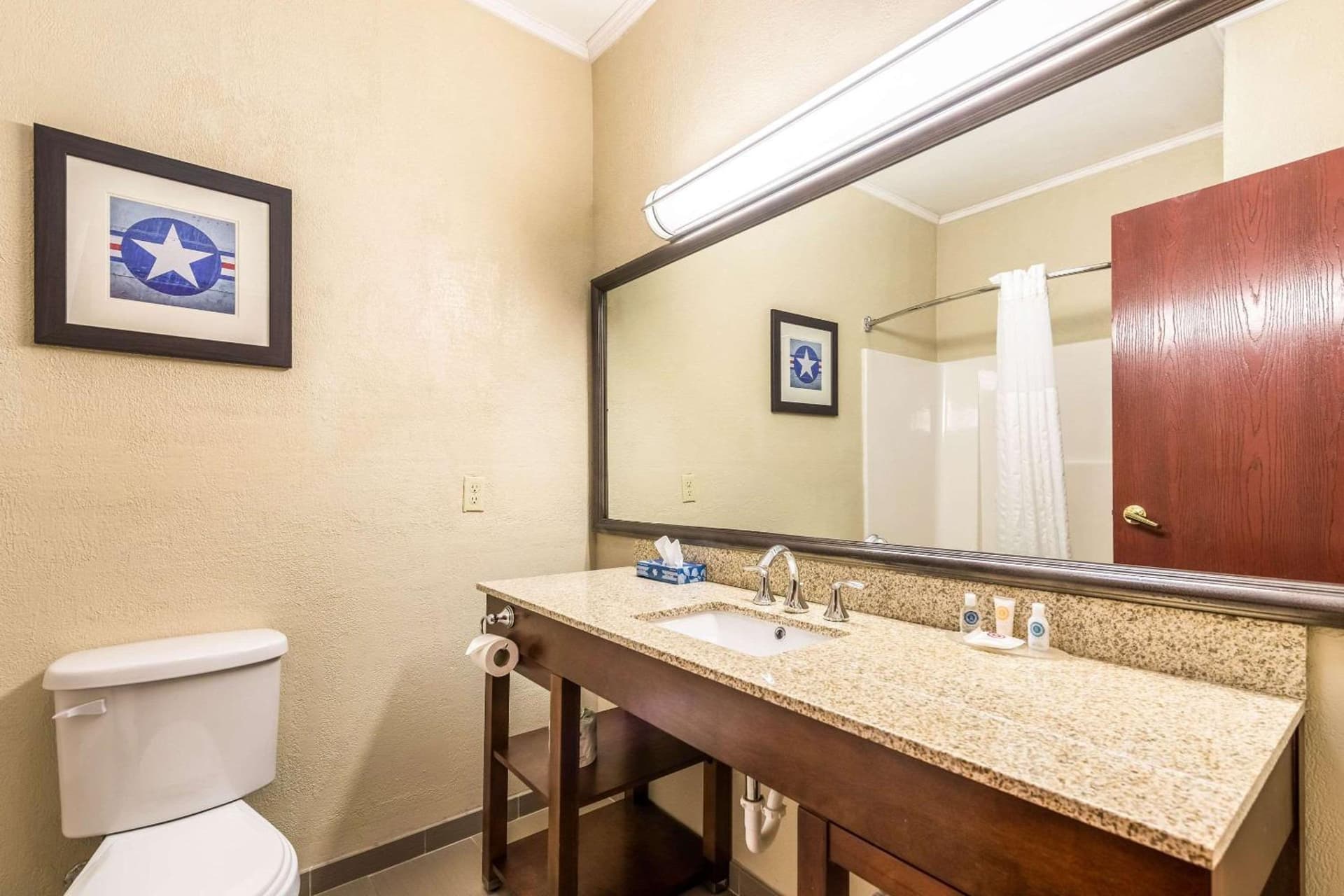 Comfort Inn & Suites Dayton Northwest - Englewood gallery photo in Dayton, OH — image 24