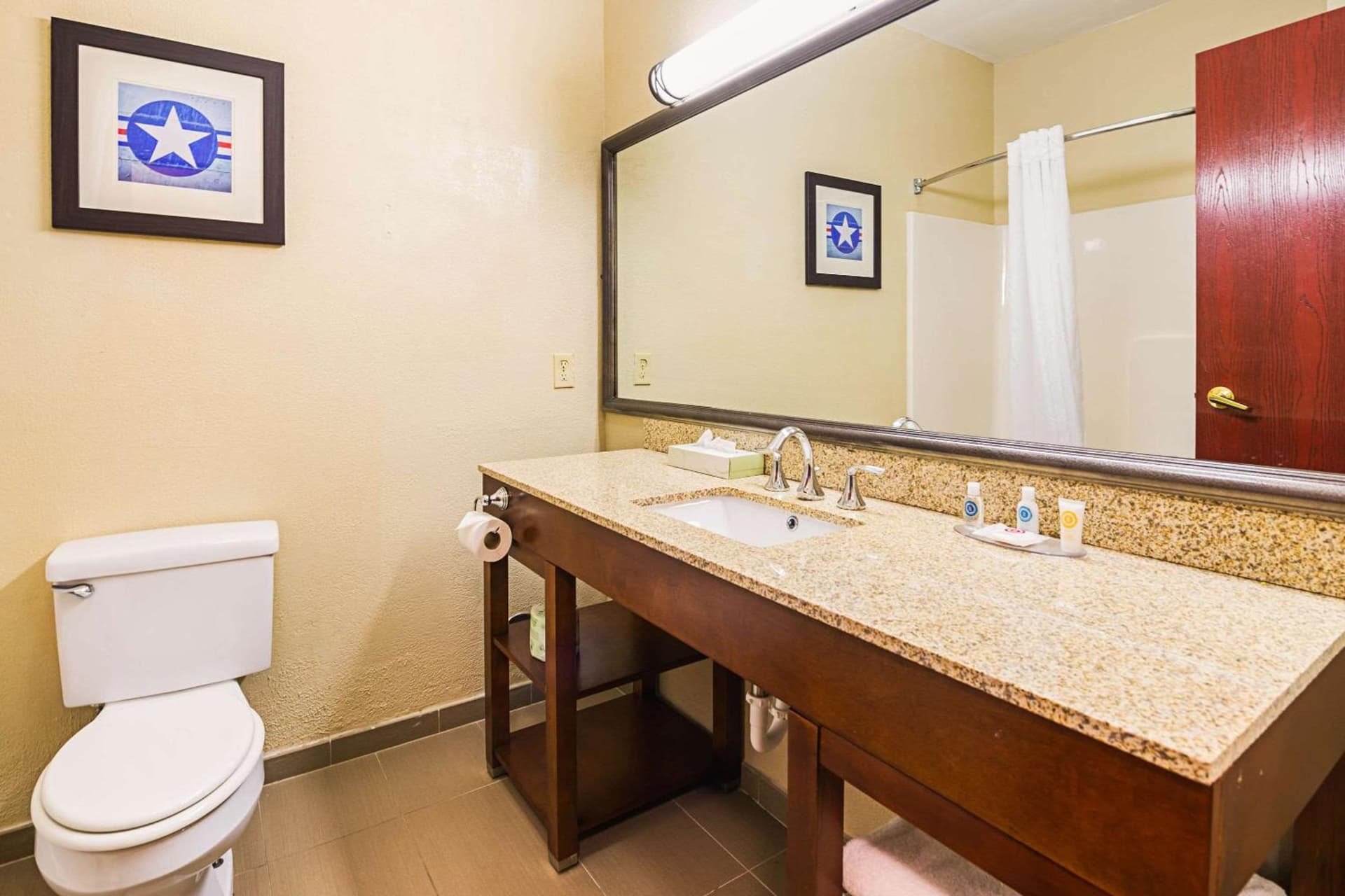 Comfort Inn & Suites Dayton Northwest - Englewood gallery photo in Dayton, OH — image 5