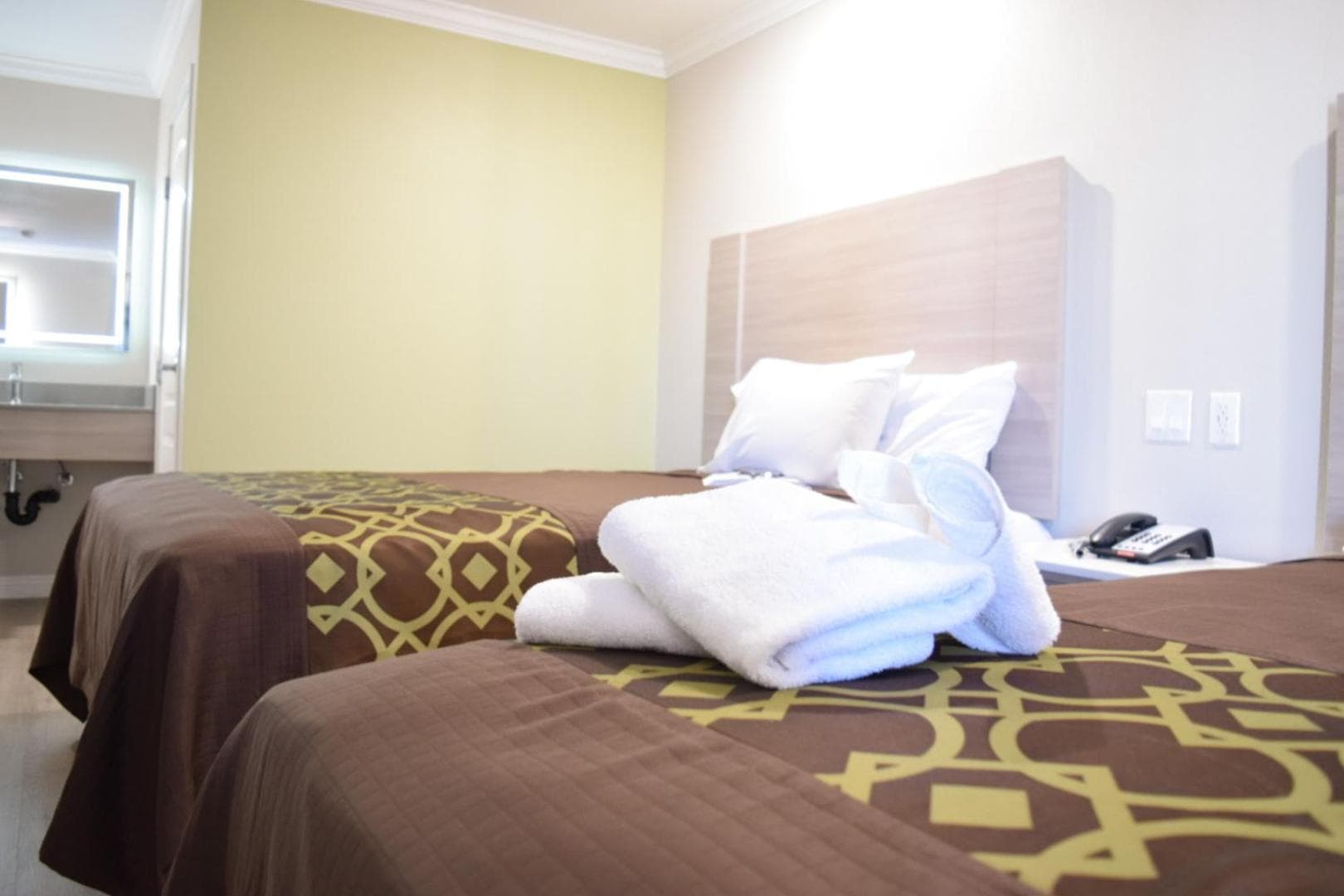 Mojave Inn property views in Victorville, CA — gallery photo 3