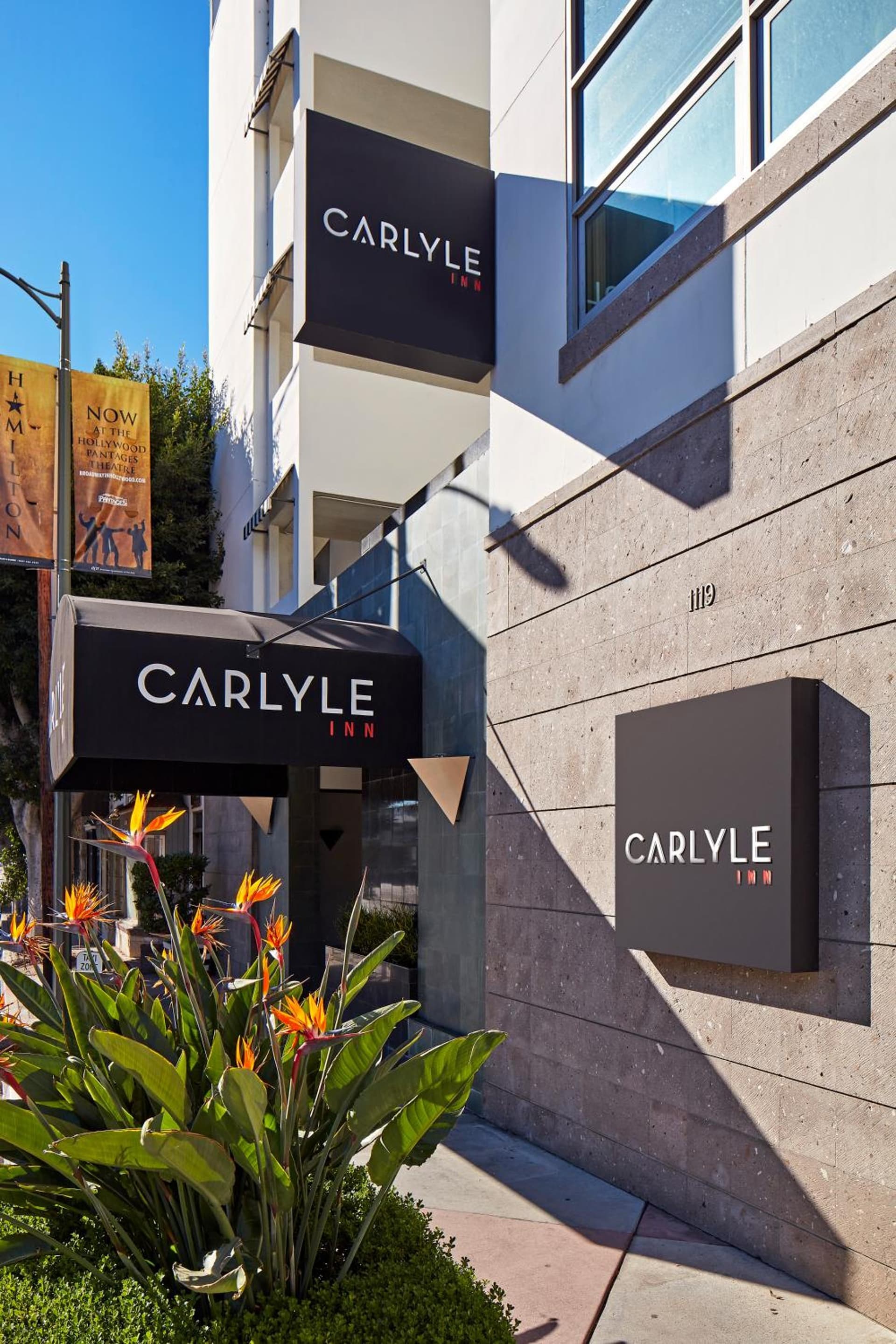 Carlyle Inn interior in Los Angeles, CA — gallery photo 2