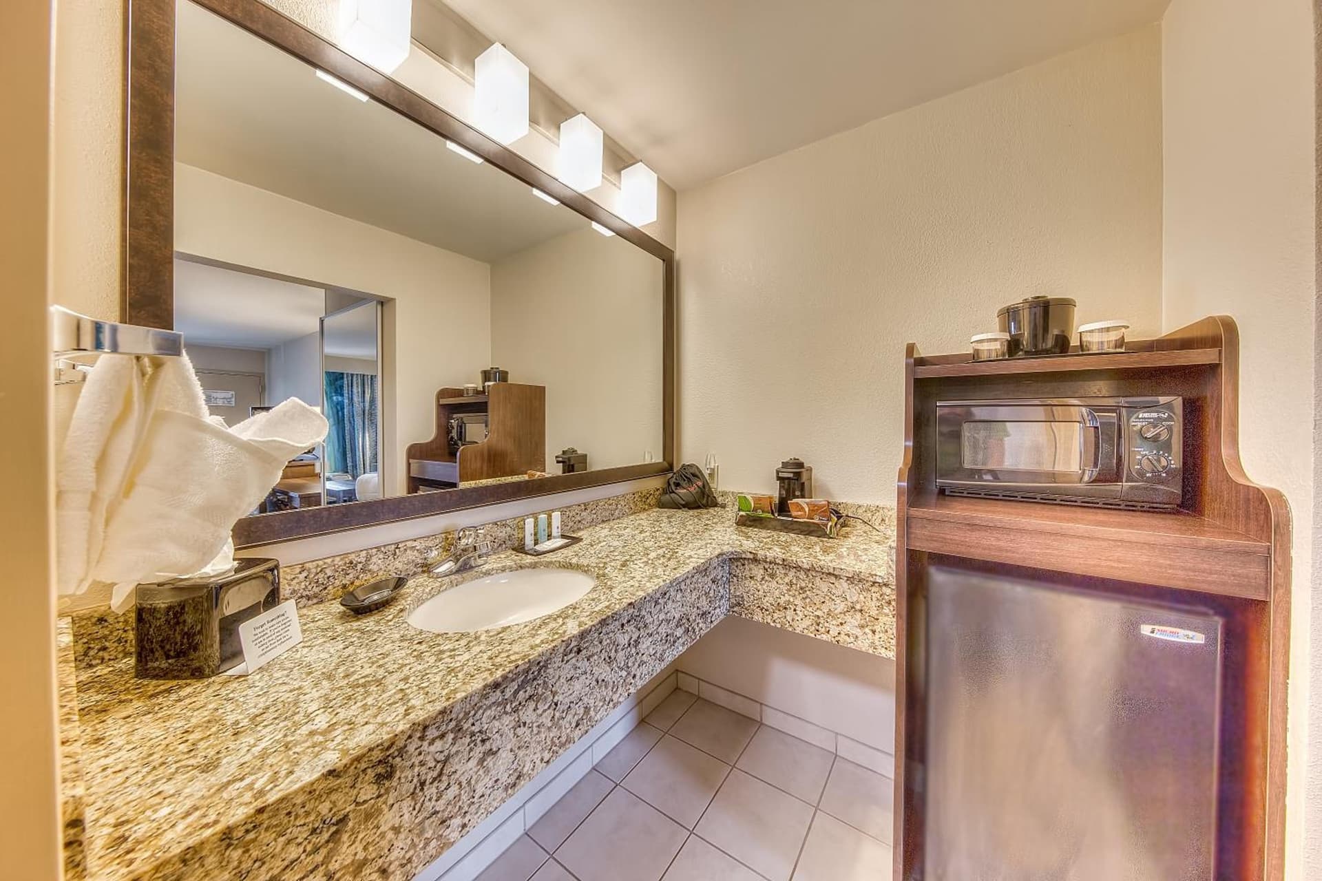 Quality Inn Gulfport I-10 gallery photo in Gulfport, MS — image 10