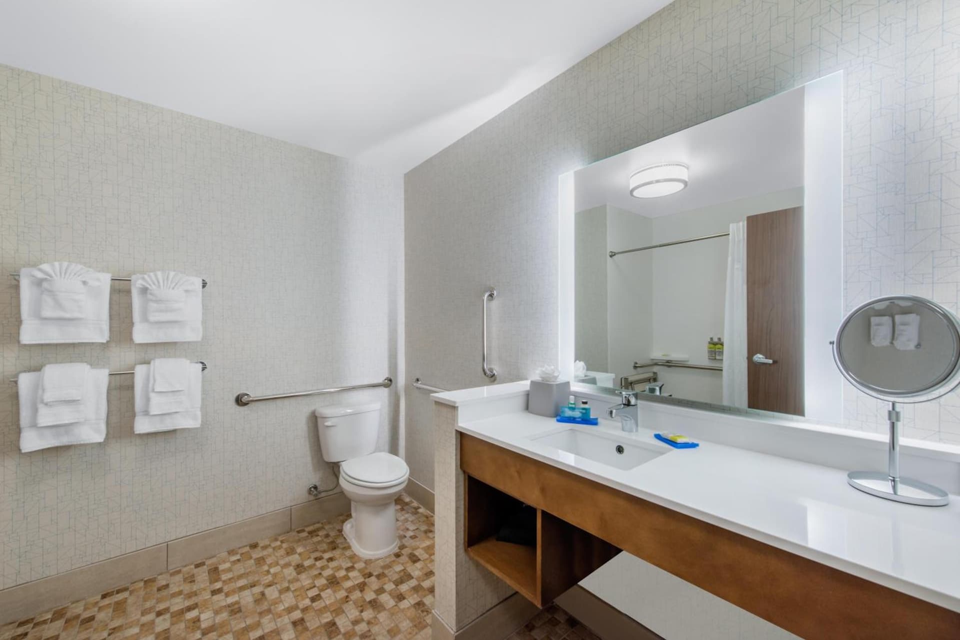 Holiday Inn Express & Suites Alachua - Gainesville Area by IHG gallery photo in Alachua, FL — image 29