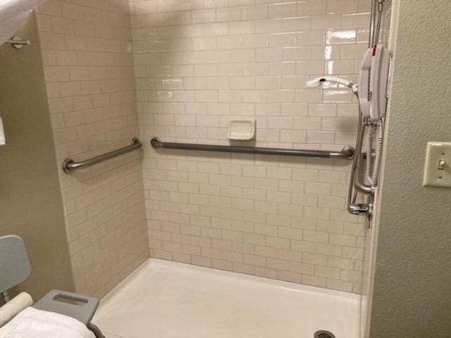 Stonewall Resort interior in Roanoke — gallery photo 2