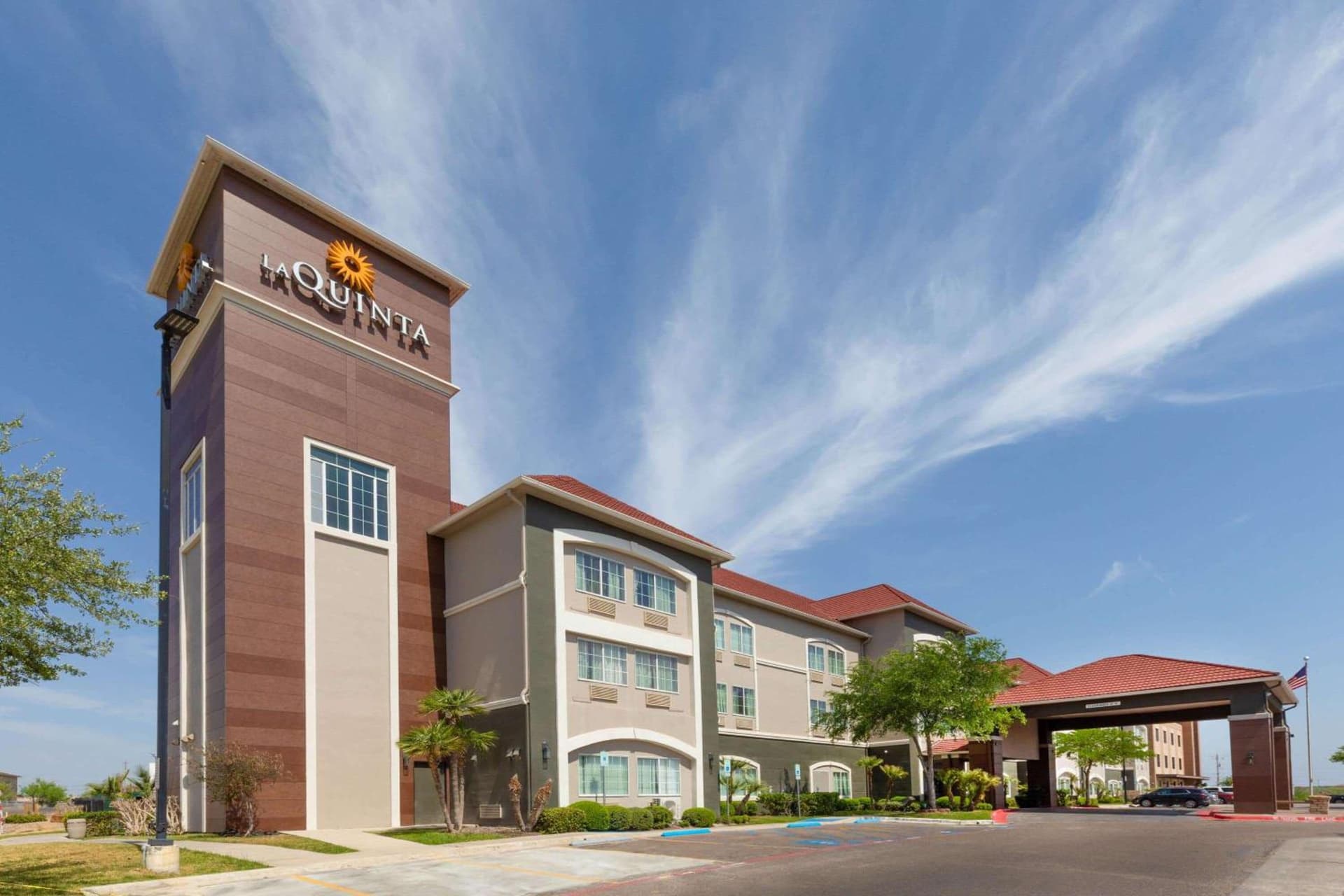 La Quinta by Wyndham Laredo Airport property views in Laredo, TX — gallery photo 3