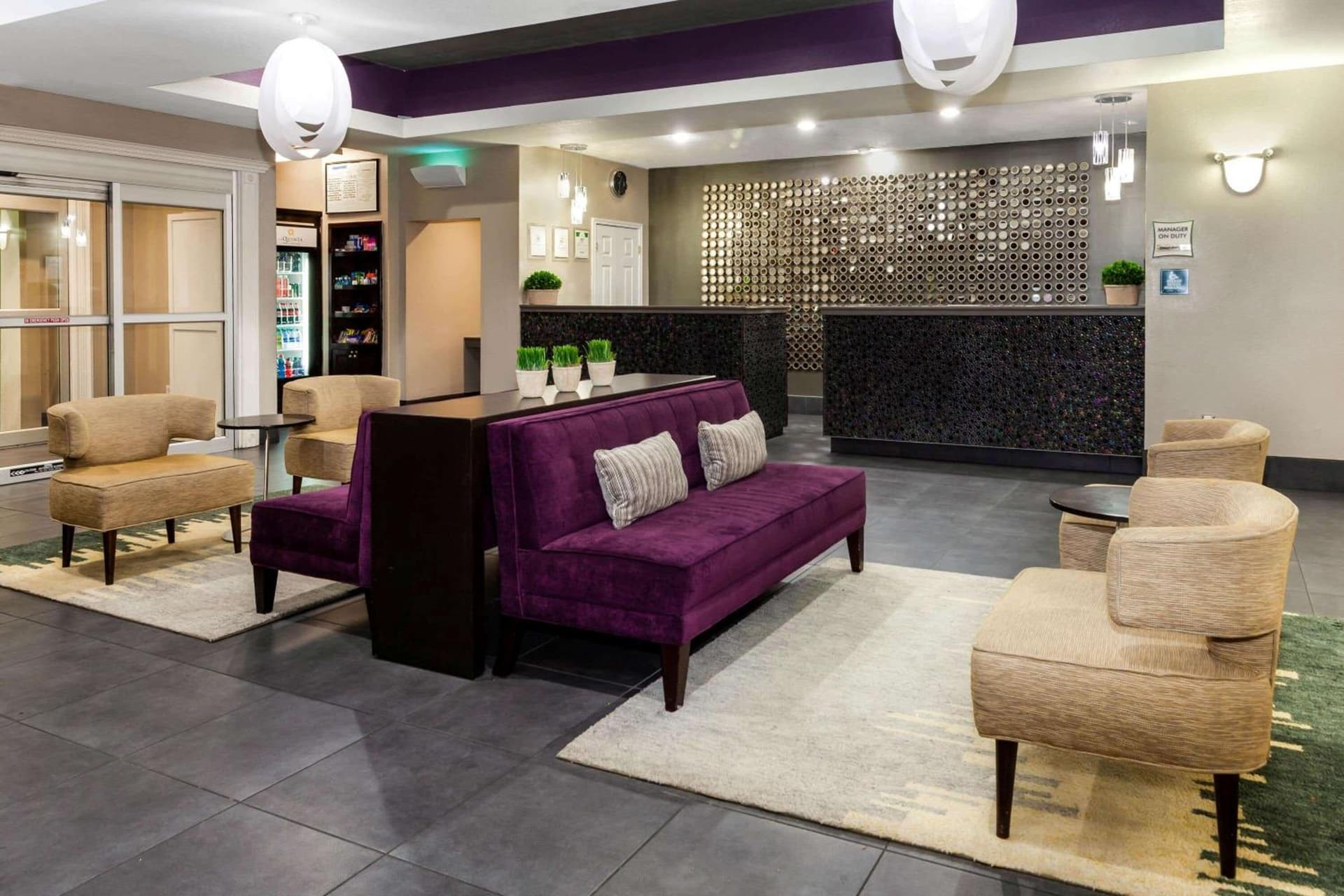 La Quinta by Wyndham Laredo Airport interior in Laredo, TX — gallery photo 2