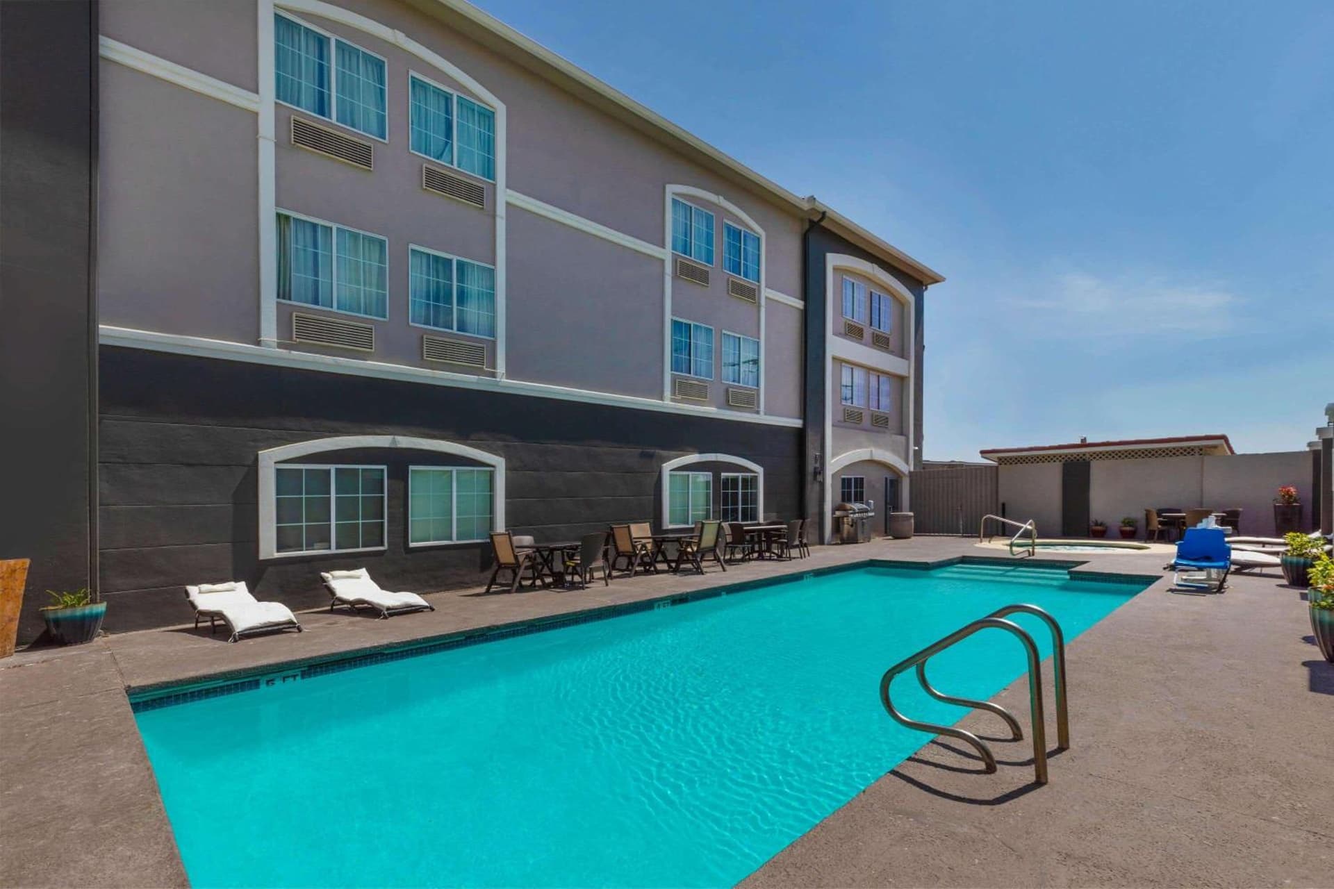 La Quinta by Wyndham Laredo Airport gallery photo in Laredo, TX — image 20