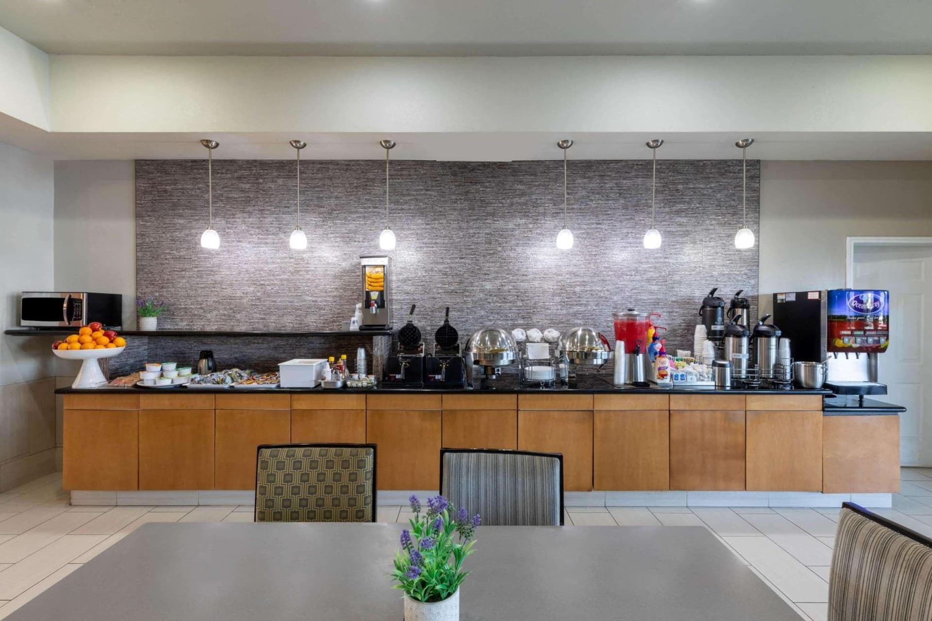 La Quinta by Wyndham Laredo Airport gallery photo in Laredo, TX — image 33