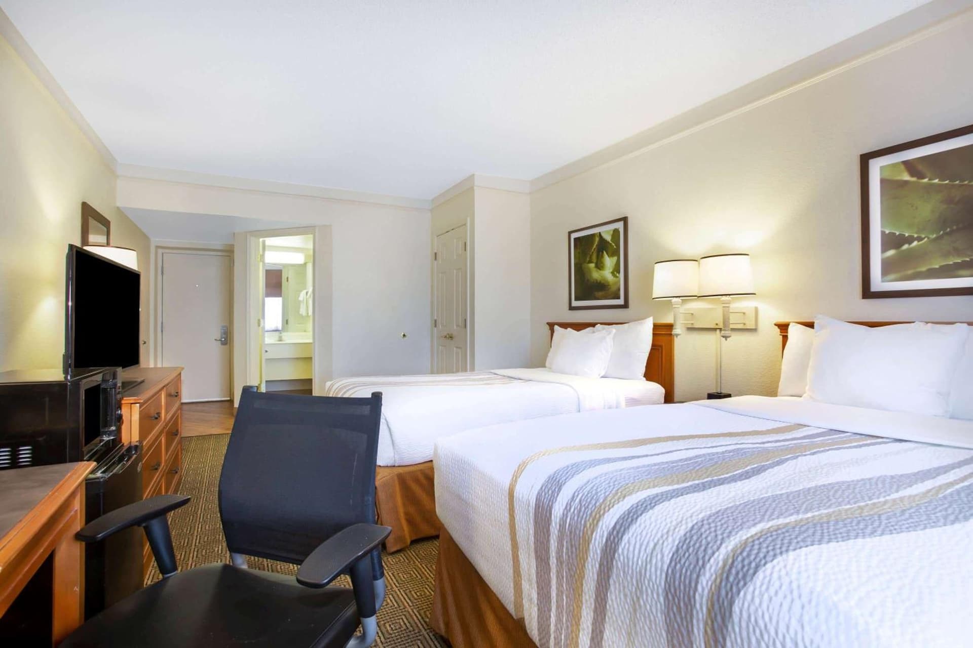 La Quinta Inn by Wyndham Austin Capitol / Downtown gallery photo in Austin, TX — image 33