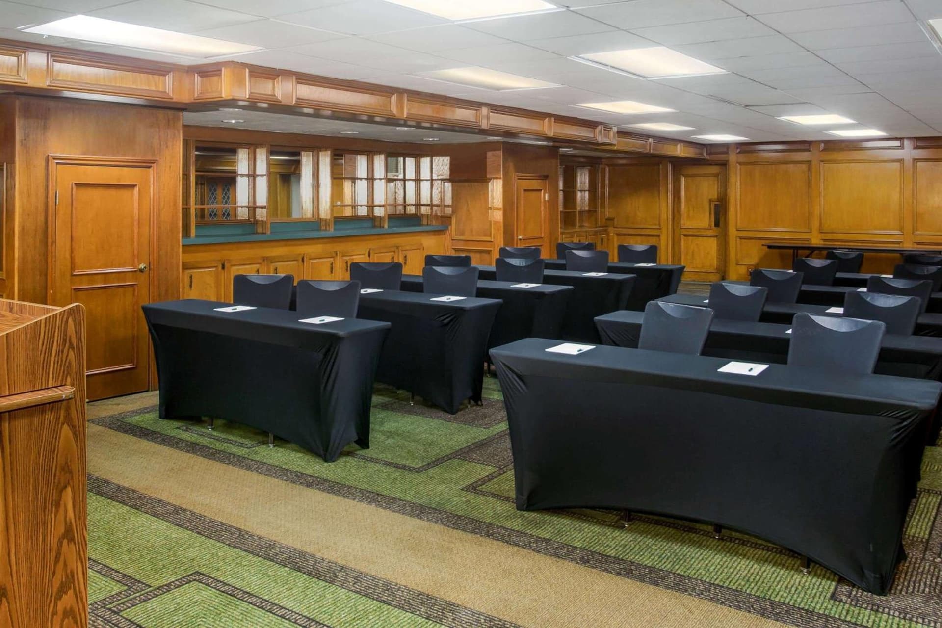 La Quinta Inn by Wyndham Austin Capitol / Downtown gallery photo in Austin, TX — image 22
