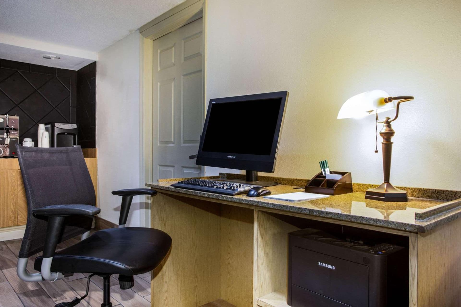La Quinta Inn by Wyndham Austin Capitol / Downtown gallery photo in Austin, TX — image 34