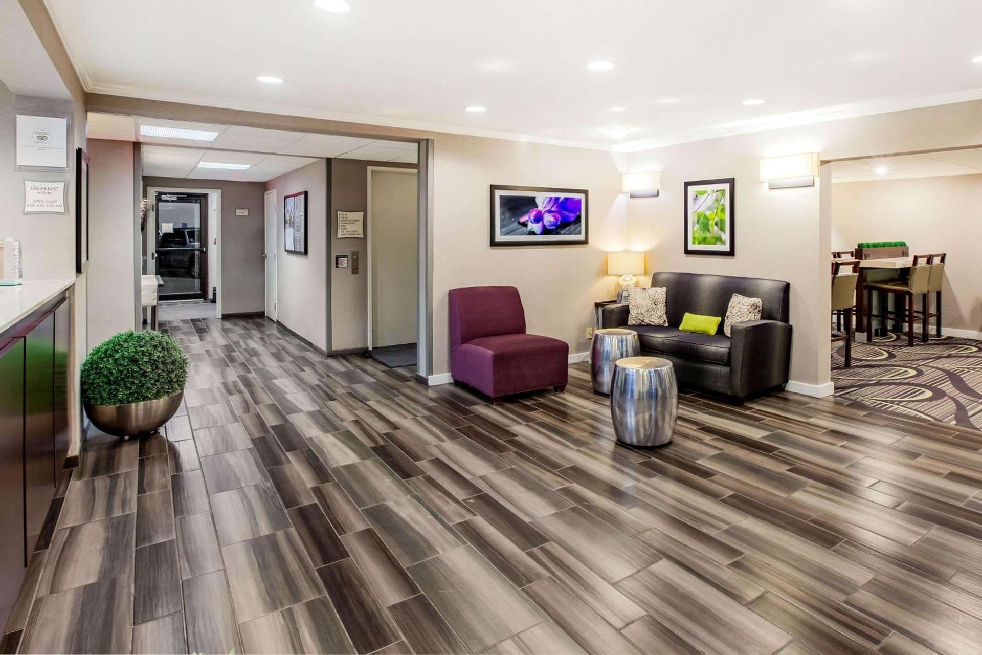 La Quinta by Wyndham Houston Baytown East gallery photo in Baytown, TX — image 24