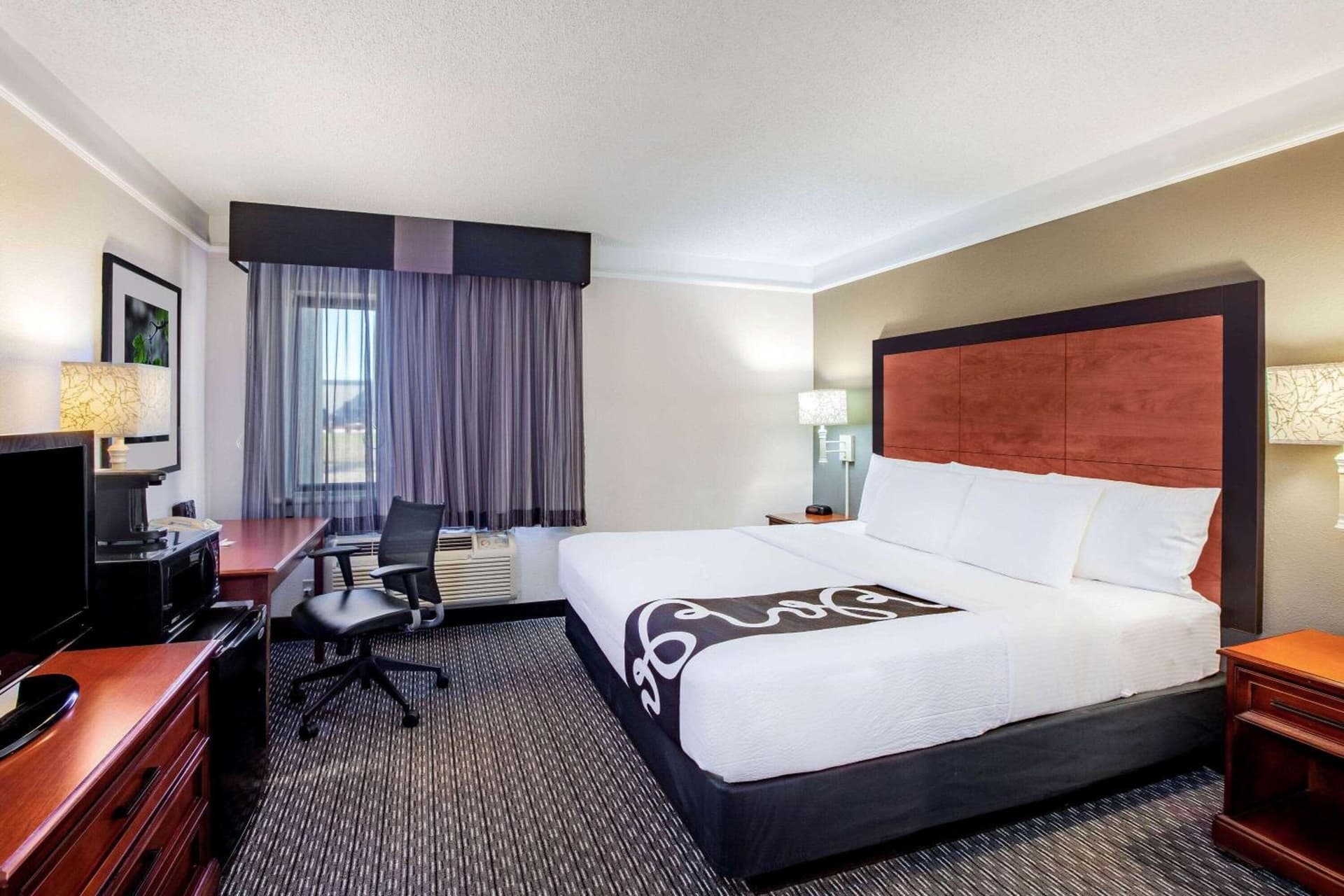 La Quinta by Wyndham Houston Baytown East gallery photo in Baytown, TX — image 26