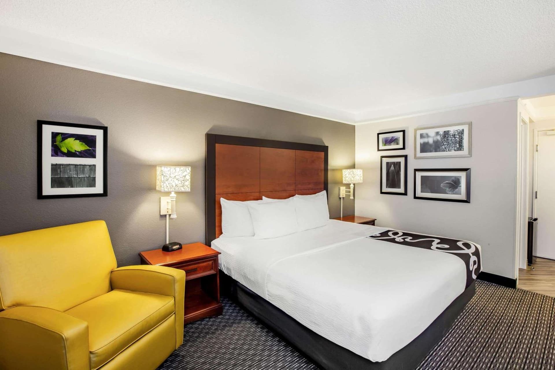 La Quinta by Wyndham Houston Baytown East gallery photo in Baytown, TX — image 10