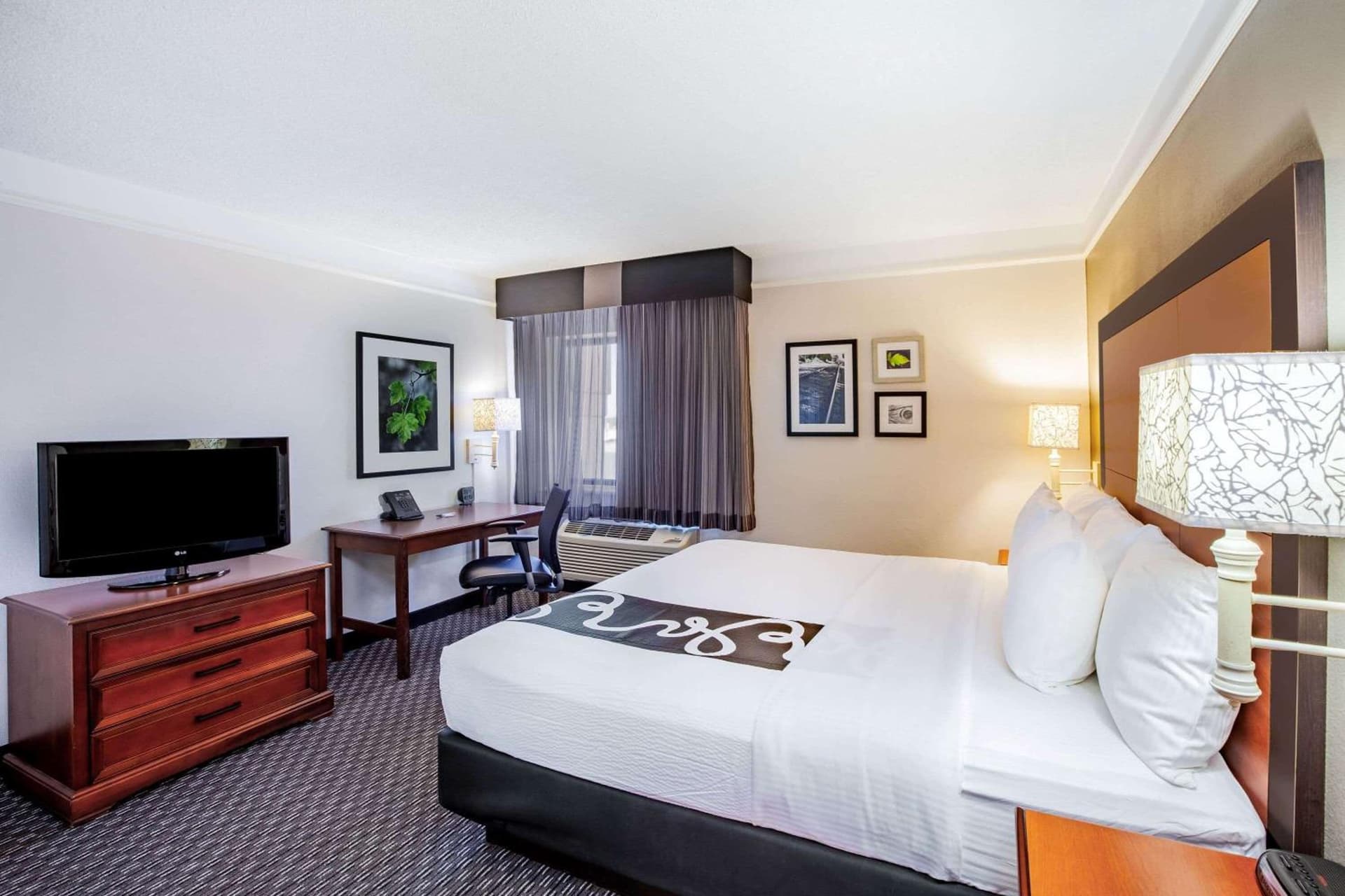 La Quinta by Wyndham Houston Baytown East gallery photo in Baytown, TX — image 8