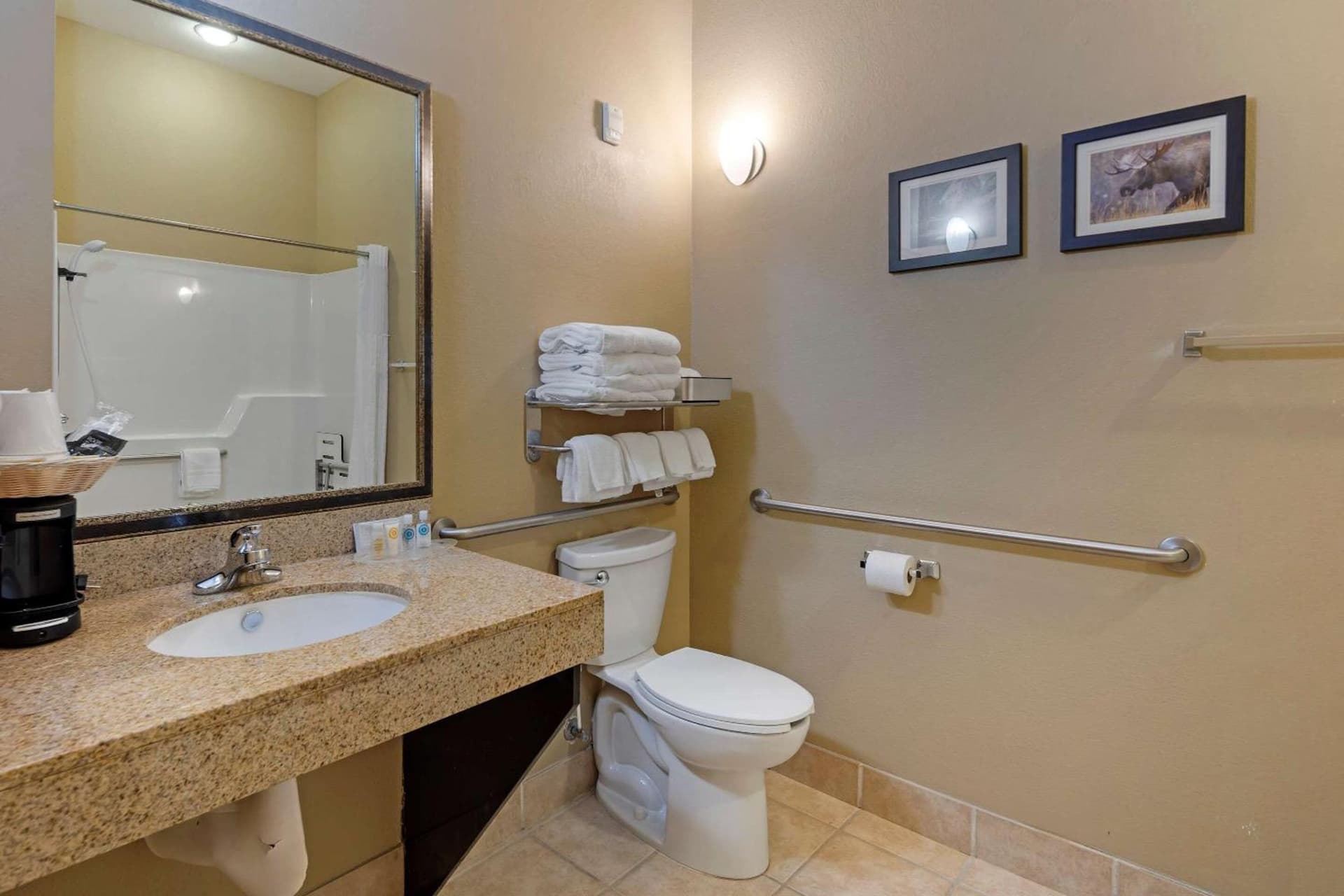 Comfort Suites Anchorage International Airport gallery photo in Anchorage, AK — image 24