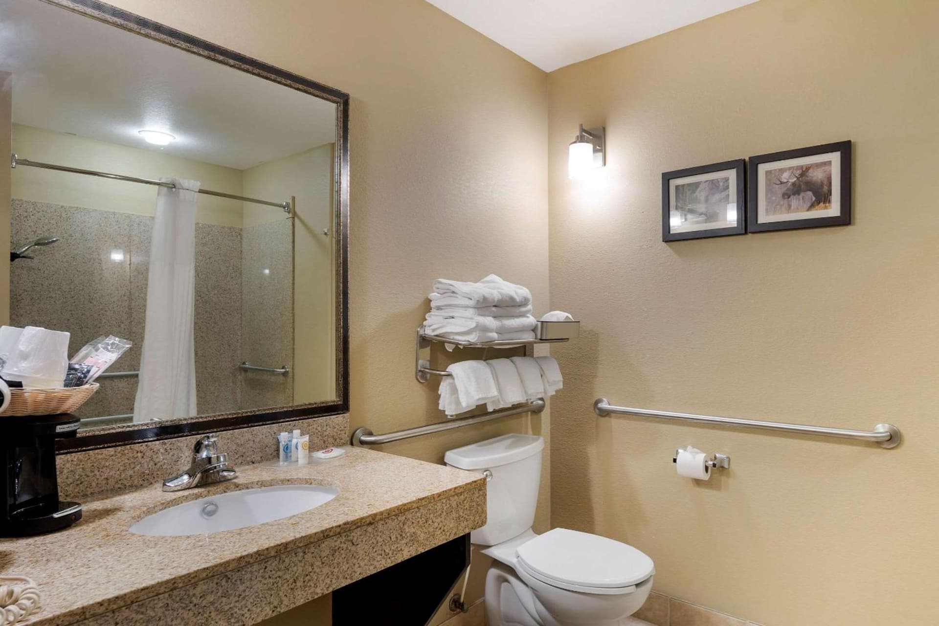 Comfort Suites Anchorage International Airport gallery photo in Anchorage, AK — image 21