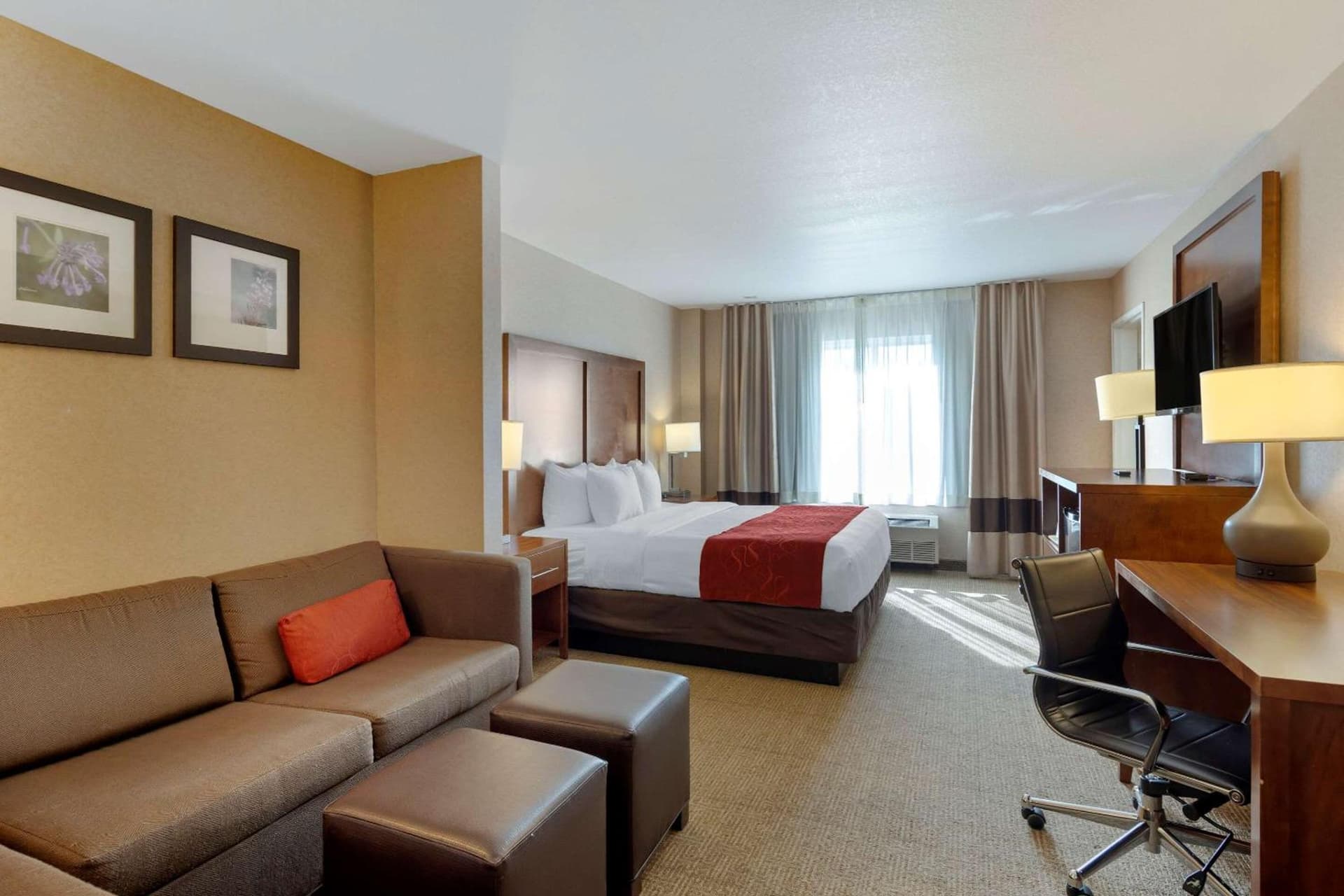 Comfort Suites Anchorage International Airport gallery photo in Anchorage, AK — image 11